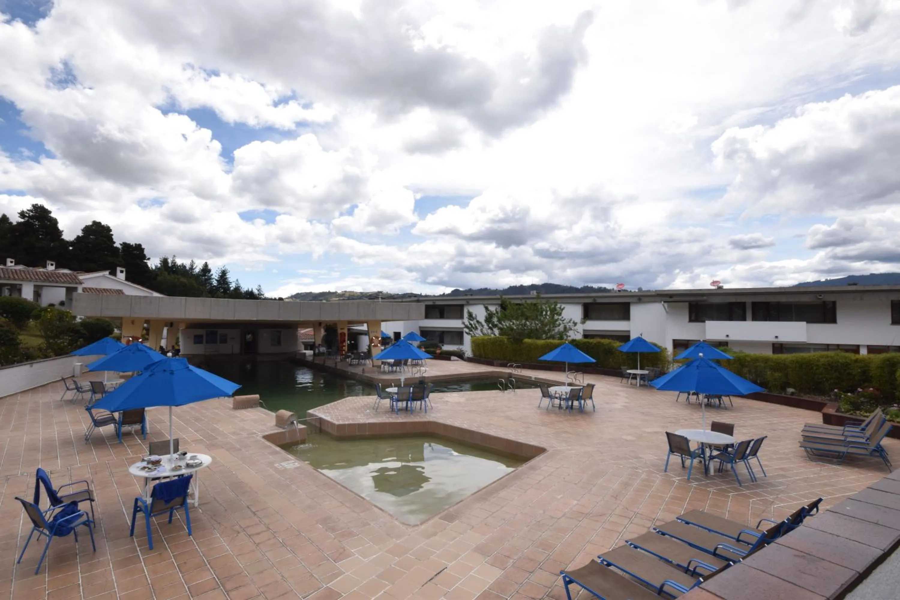 Swimming pool in D'Acosta Hotel Sochagota