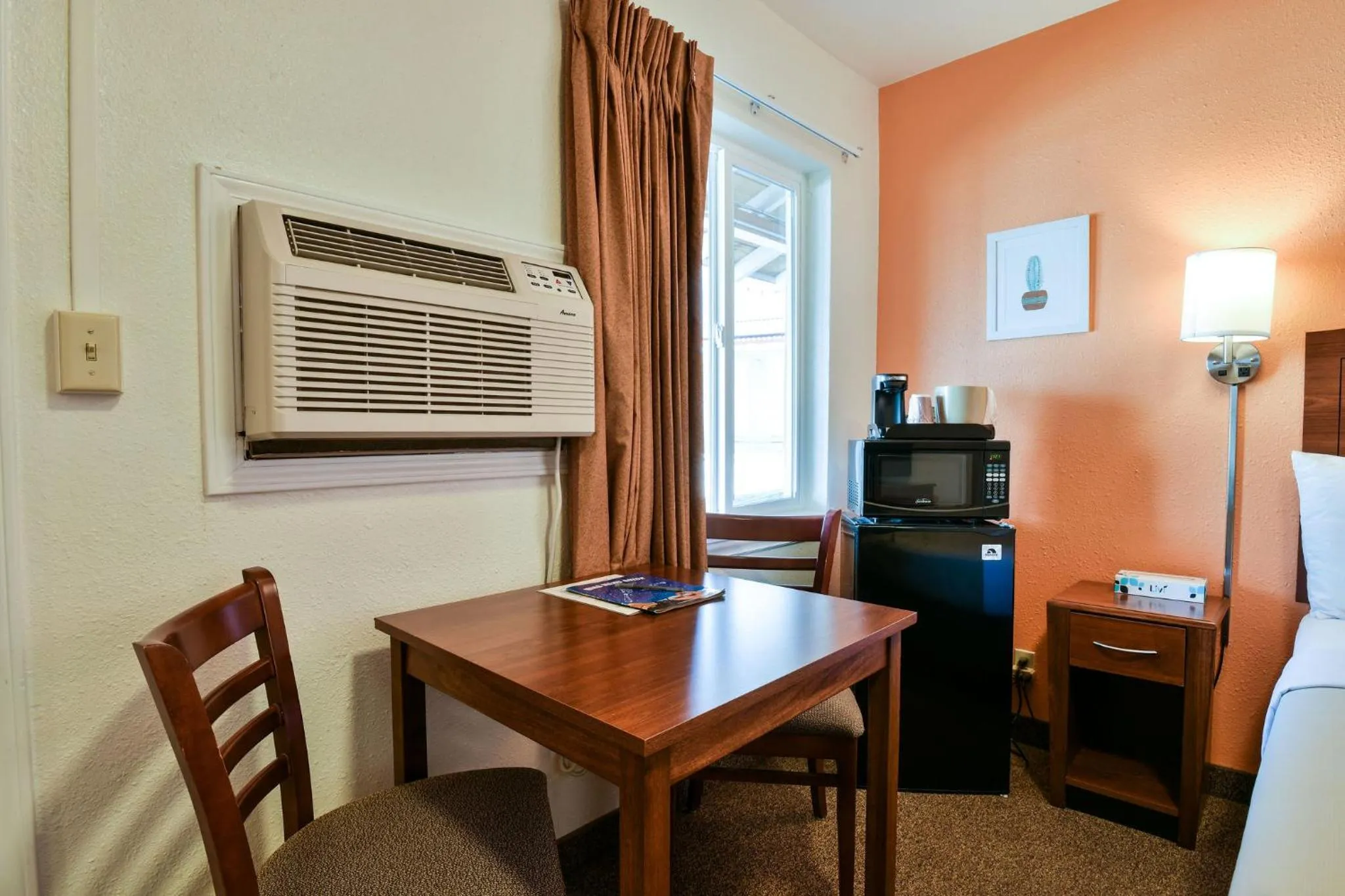 Coffee/tea facilities in Adventure Inn Moab