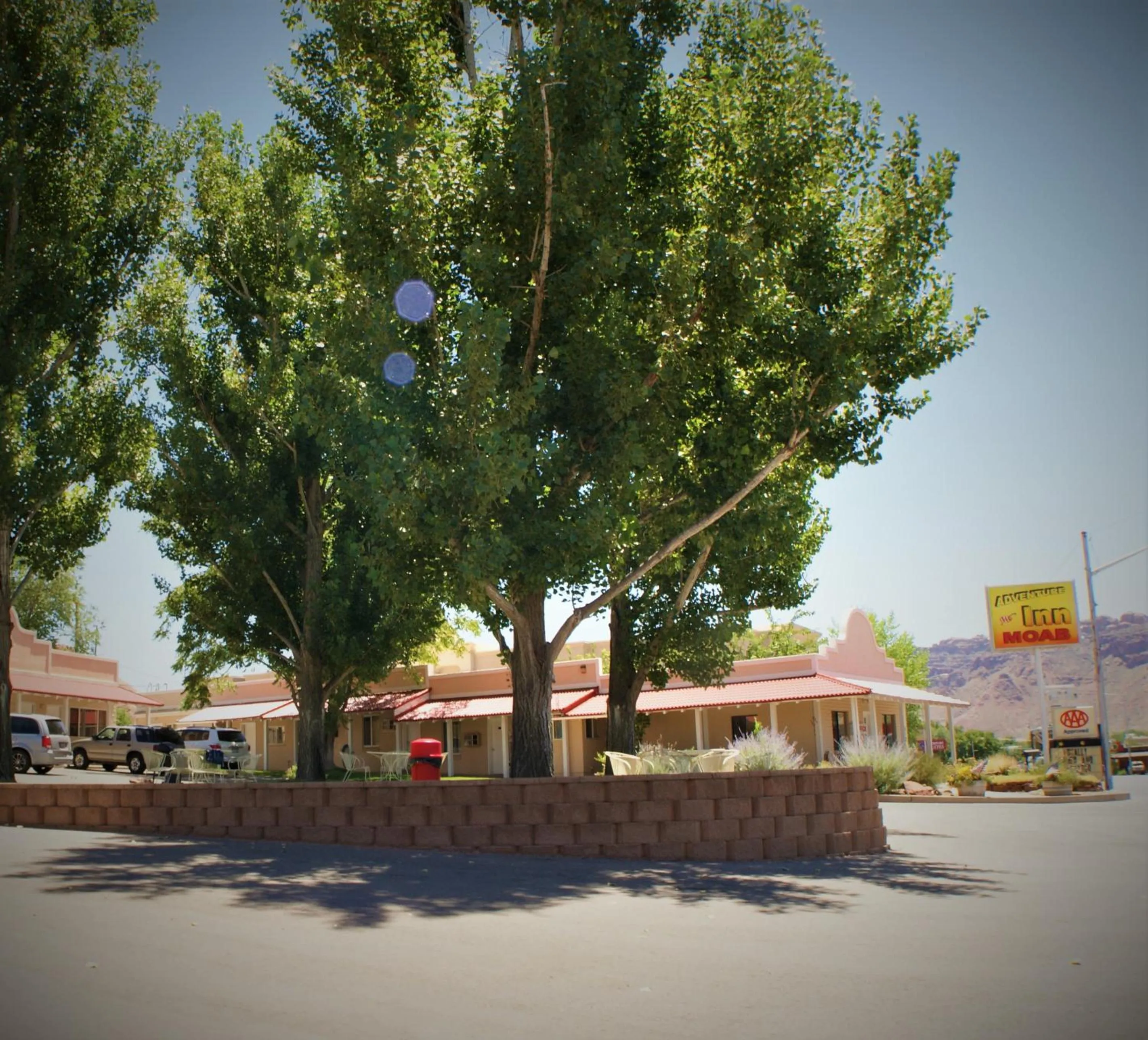 Property building in Adventure Inn Moab