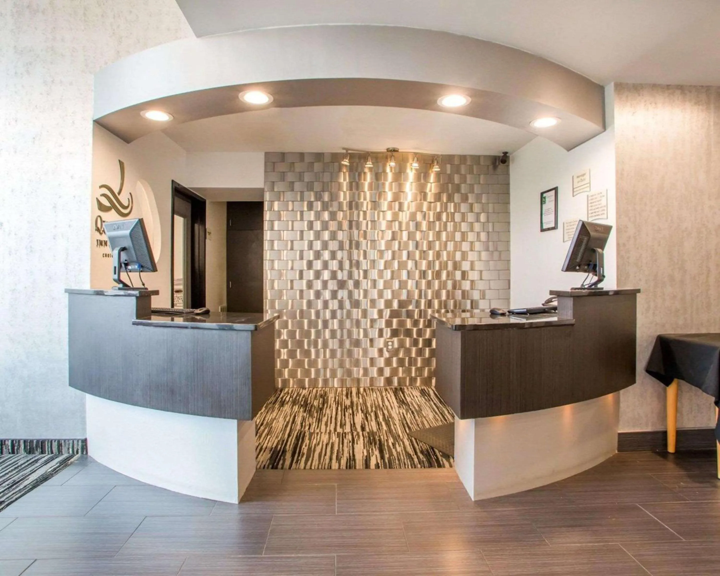 Lobby or reception in Quality Inn & Suites North-Polaris