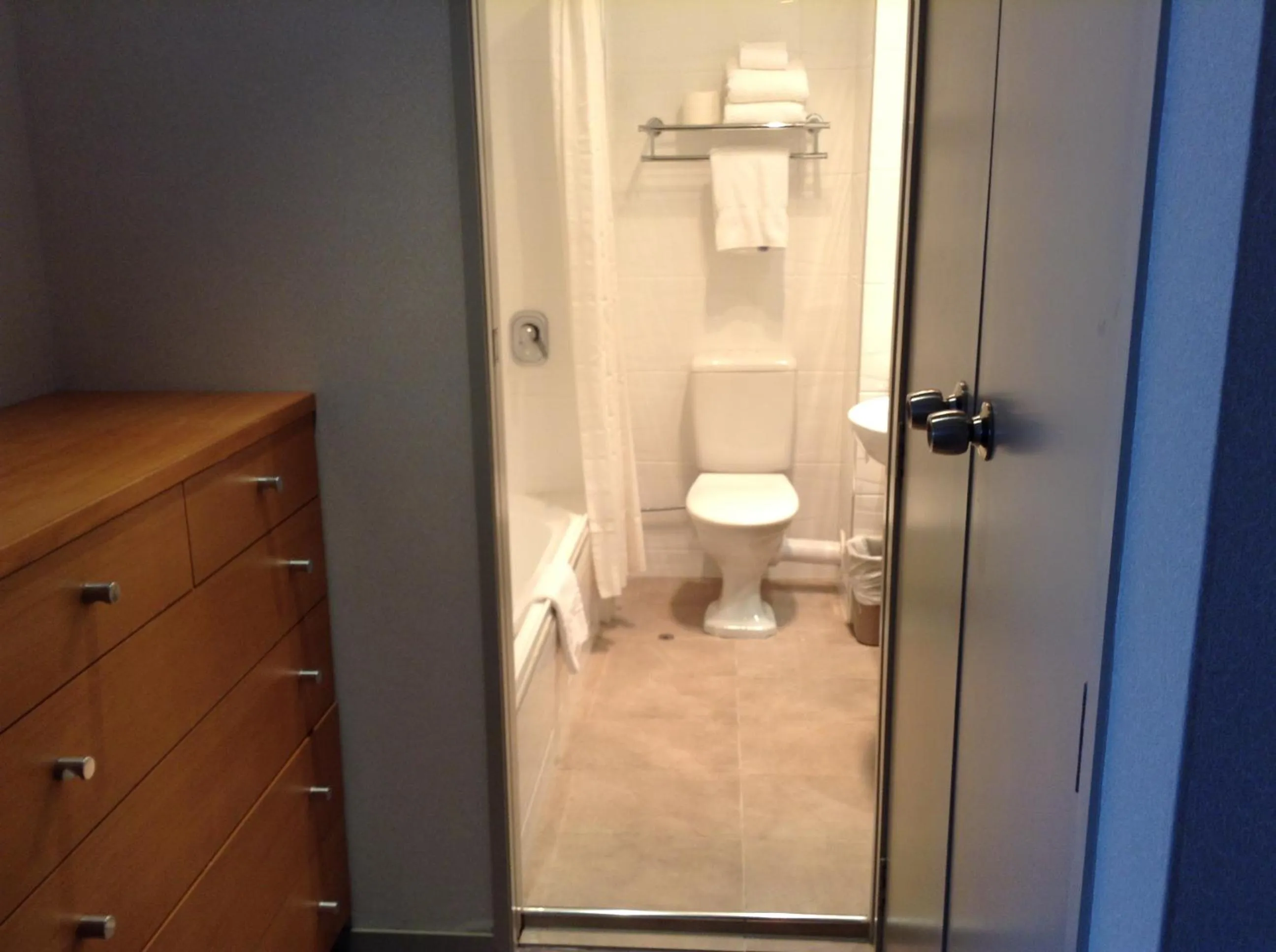 Bathroom in Waipuna Hotel & Conference Centre