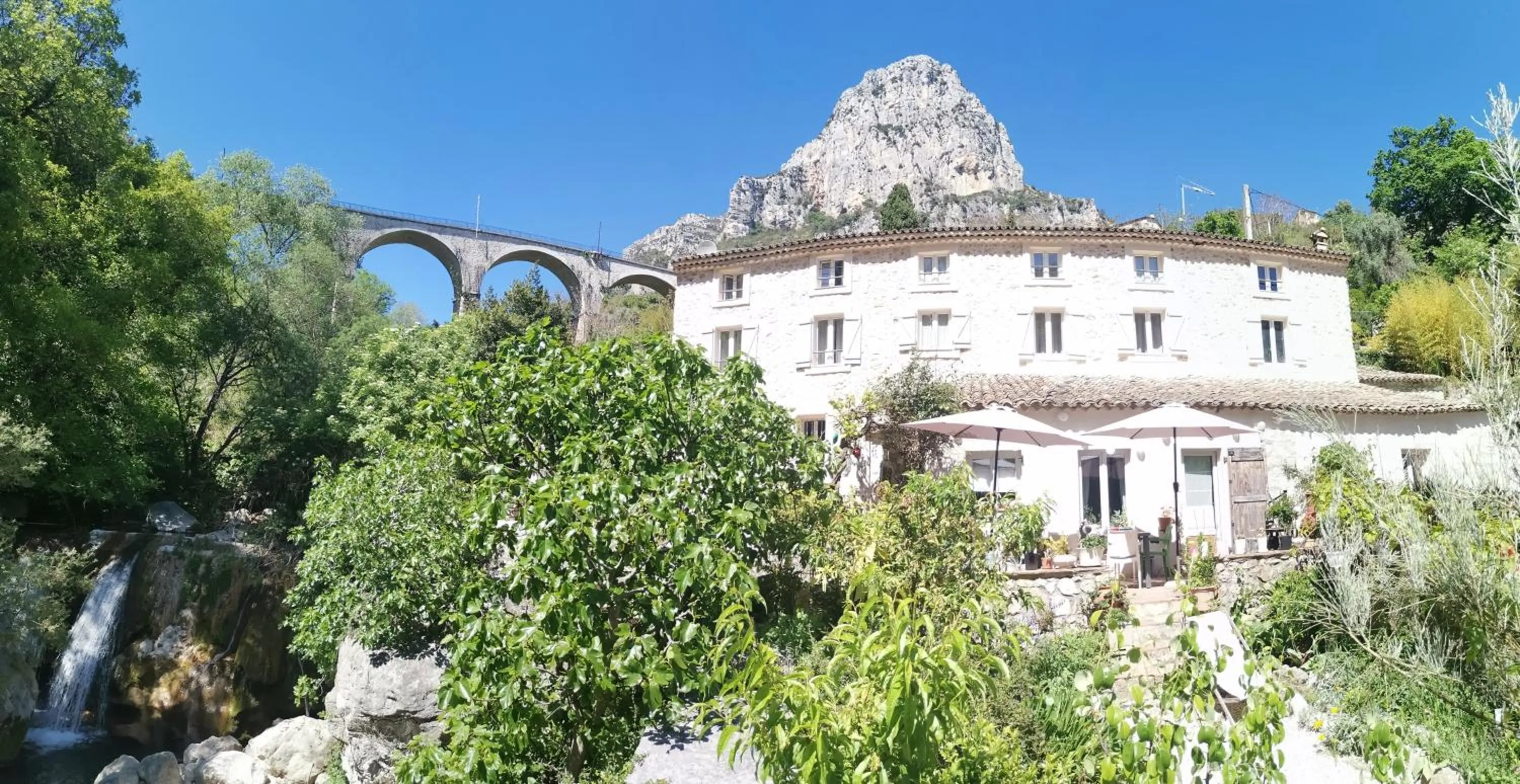 Property building in Le Moulin Camoula