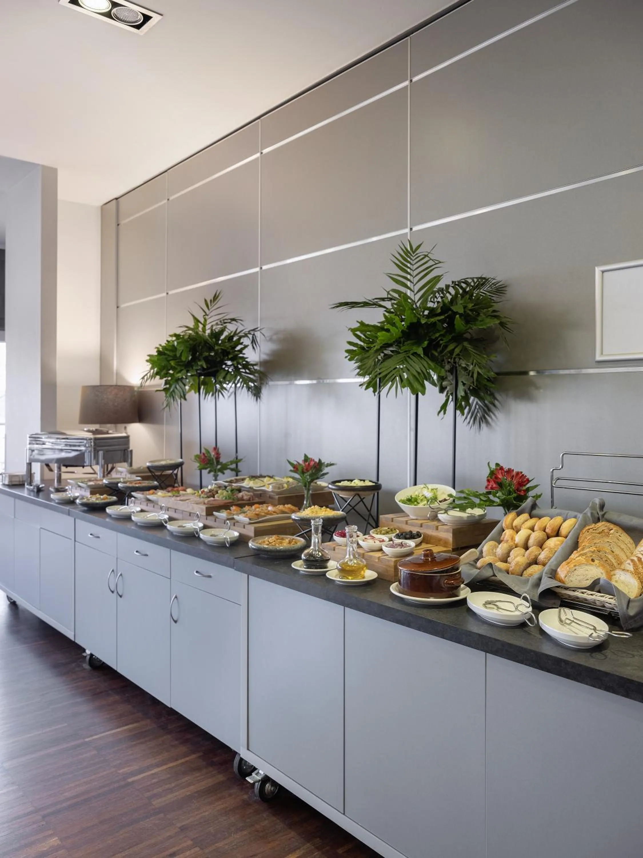 Restaurant/places to eat in Hotel Moran & SPA