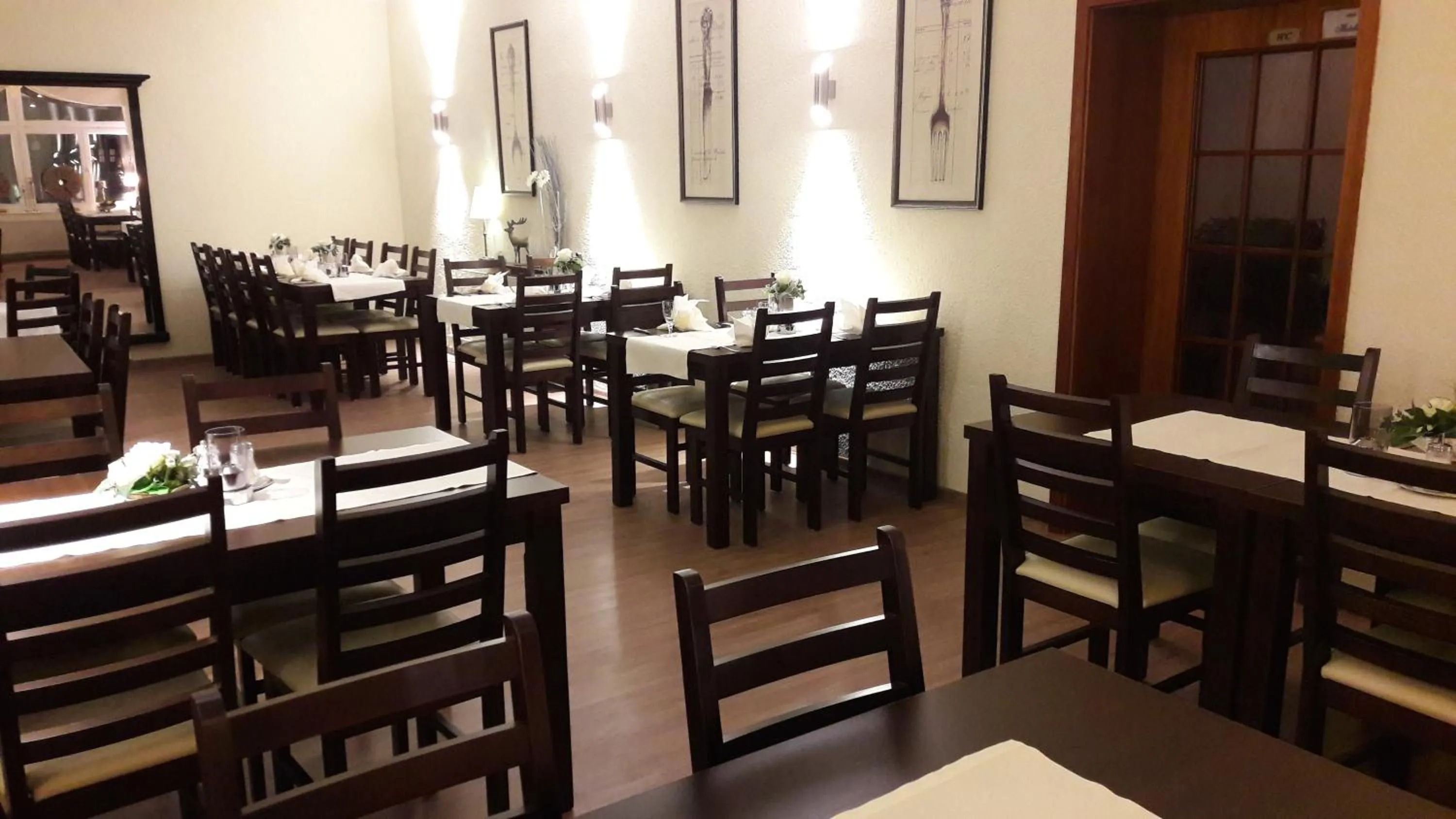 Restaurant/places to eat in Zur Eldenburg