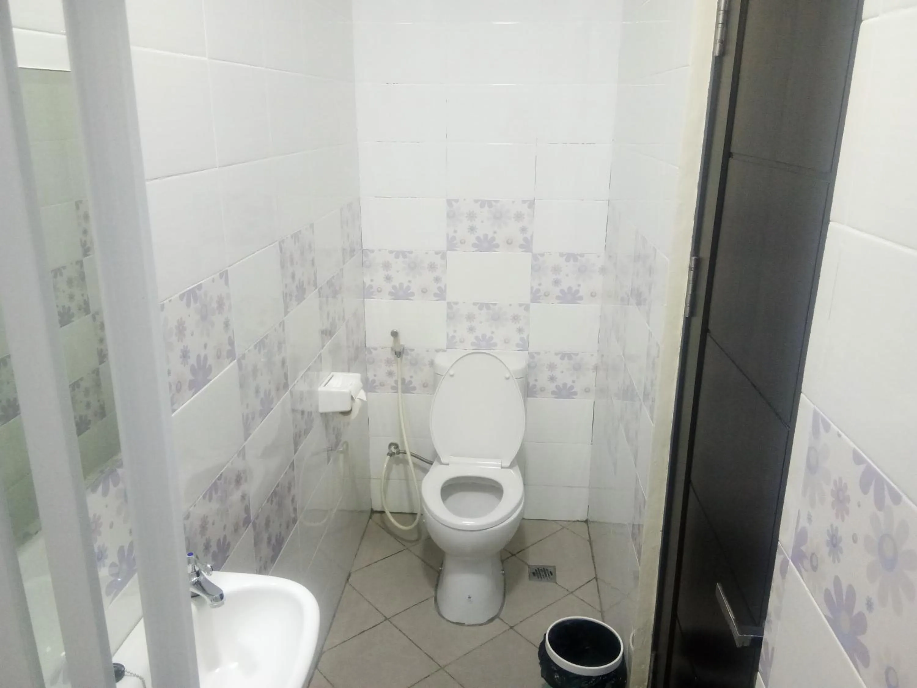 Toilet in Clean & Comfort Homestay