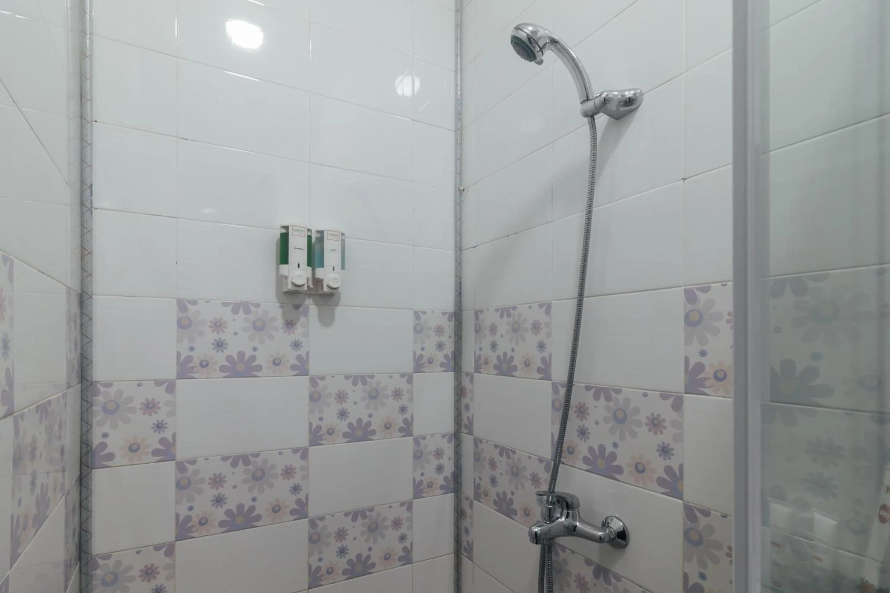 Bathroom in Clean & Comfort Homestay