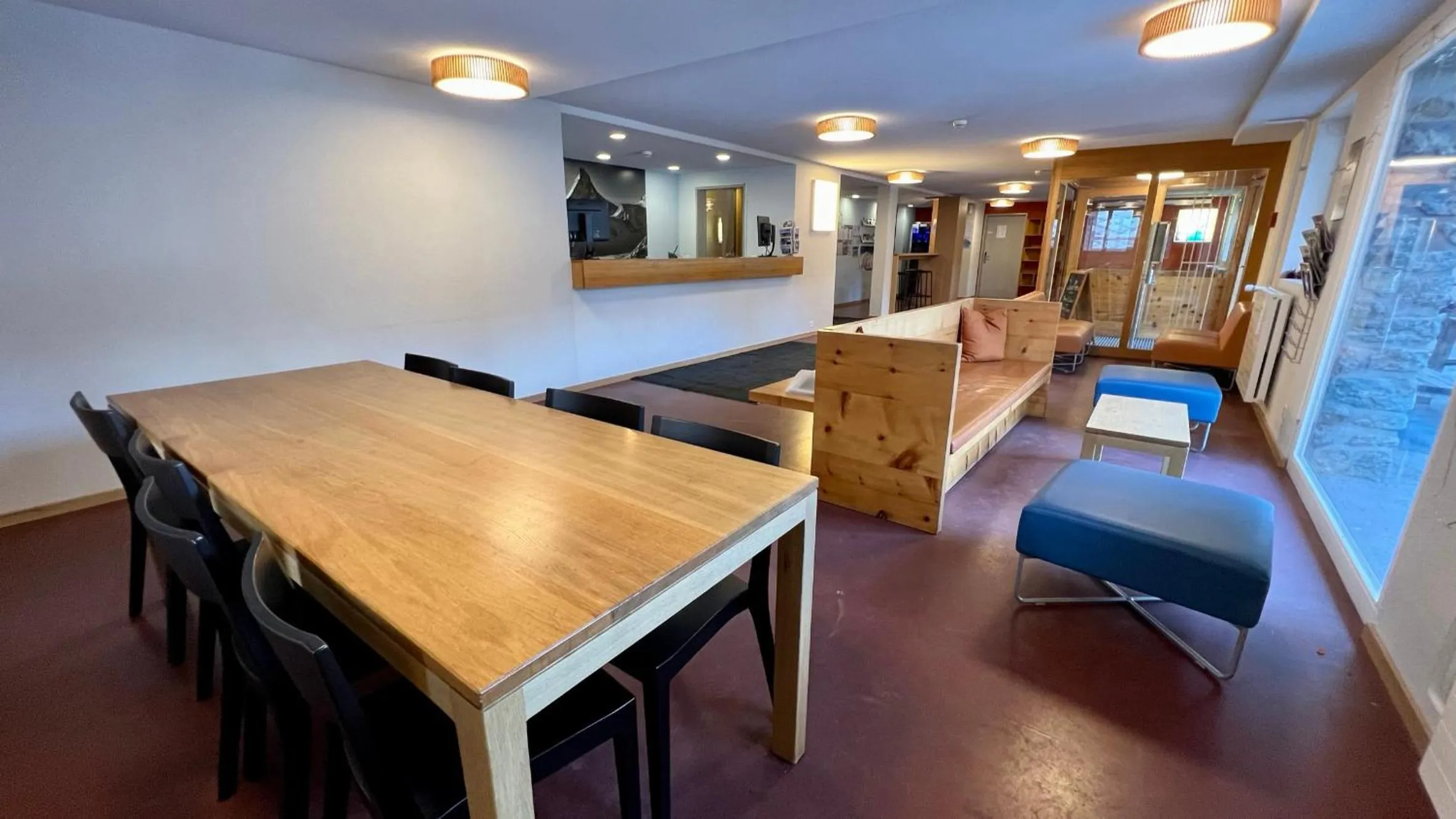 Lobby or reception in Zermatt Youth Hostel