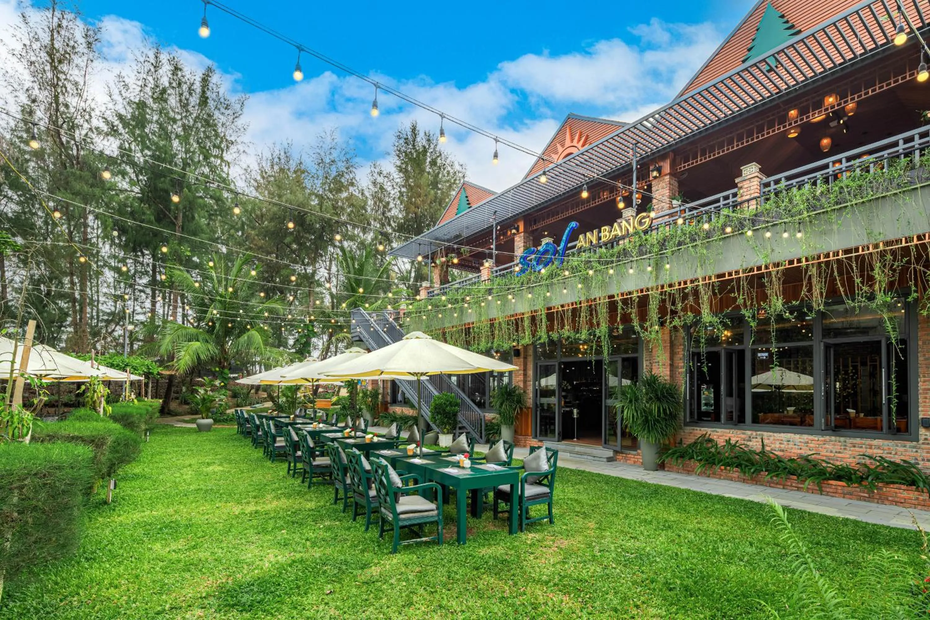 Restaurant/places to eat in Sol An Bang Beach Resort & Spa
