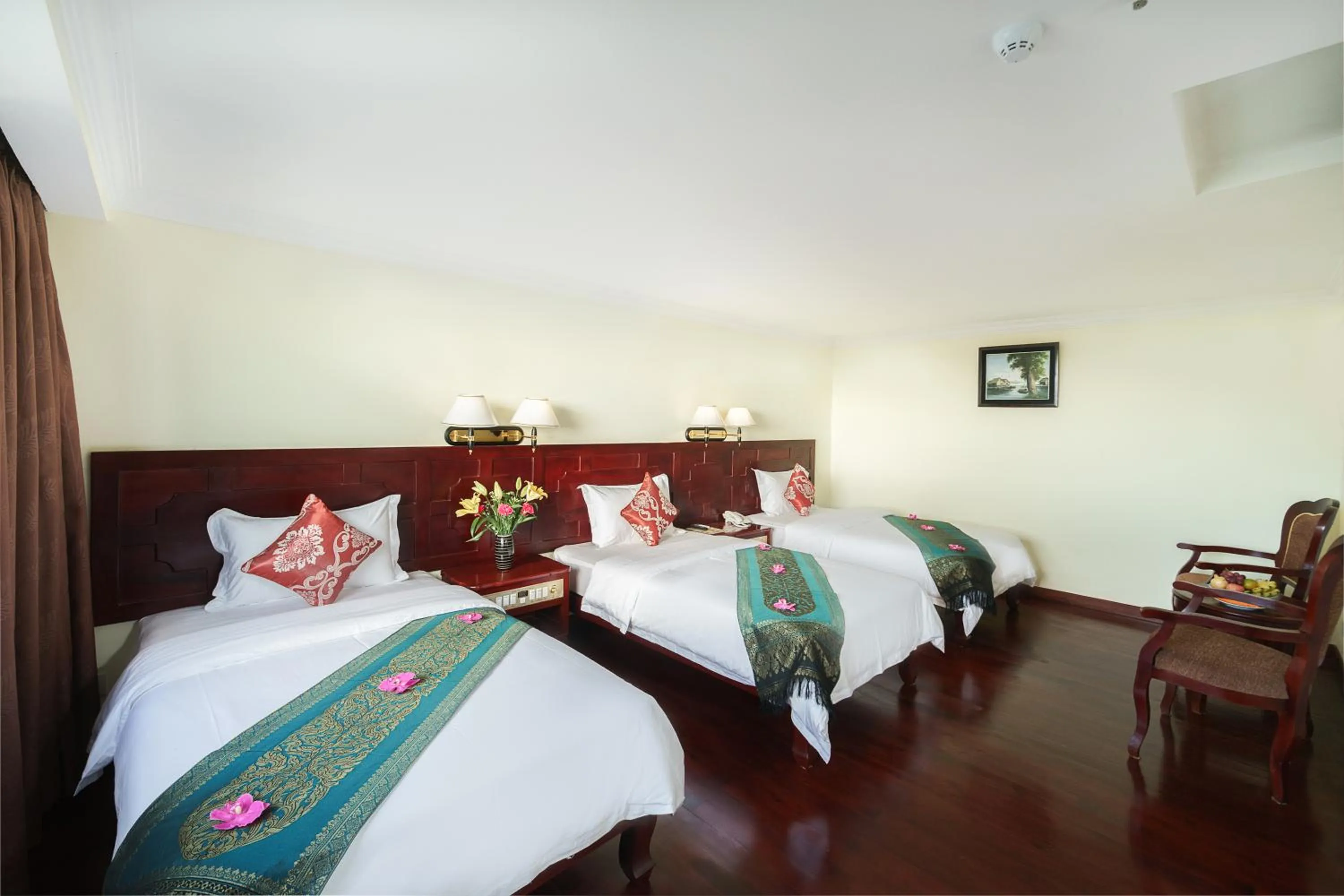 Photo of the whole room, Bed in Smiling Deluxe Hotel