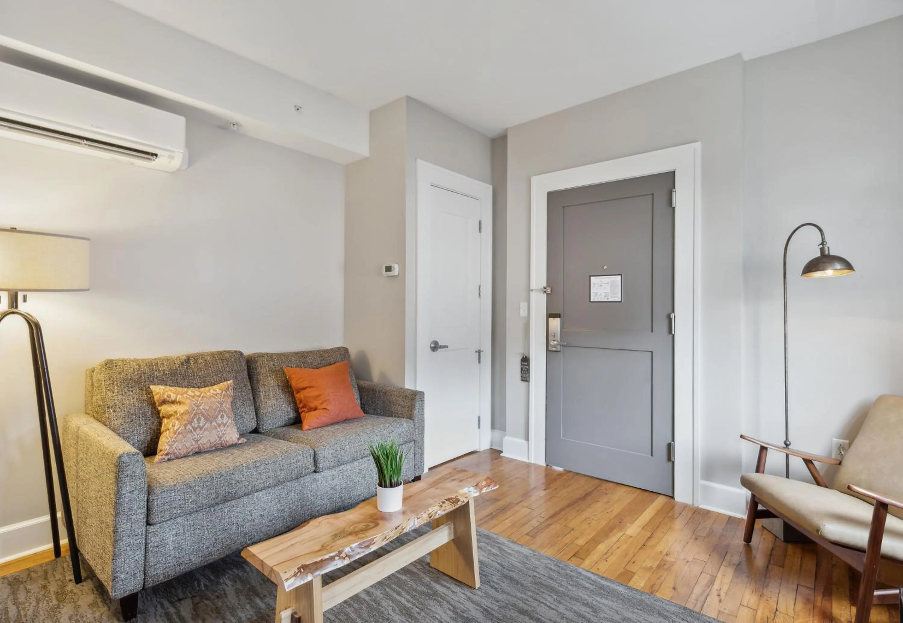 Living room in Western Front Hotel