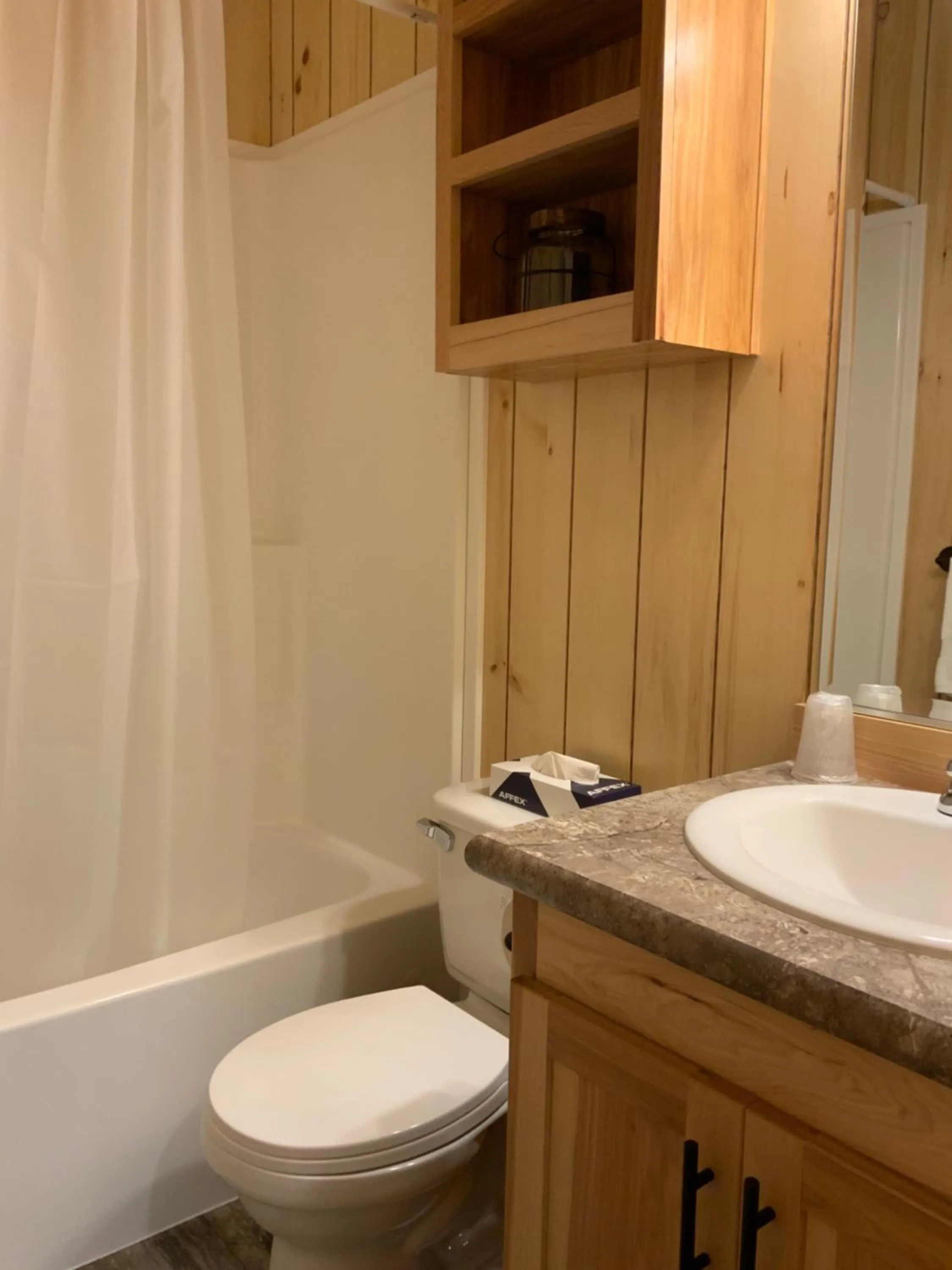 Family in Rockerville Lodge & Cabins