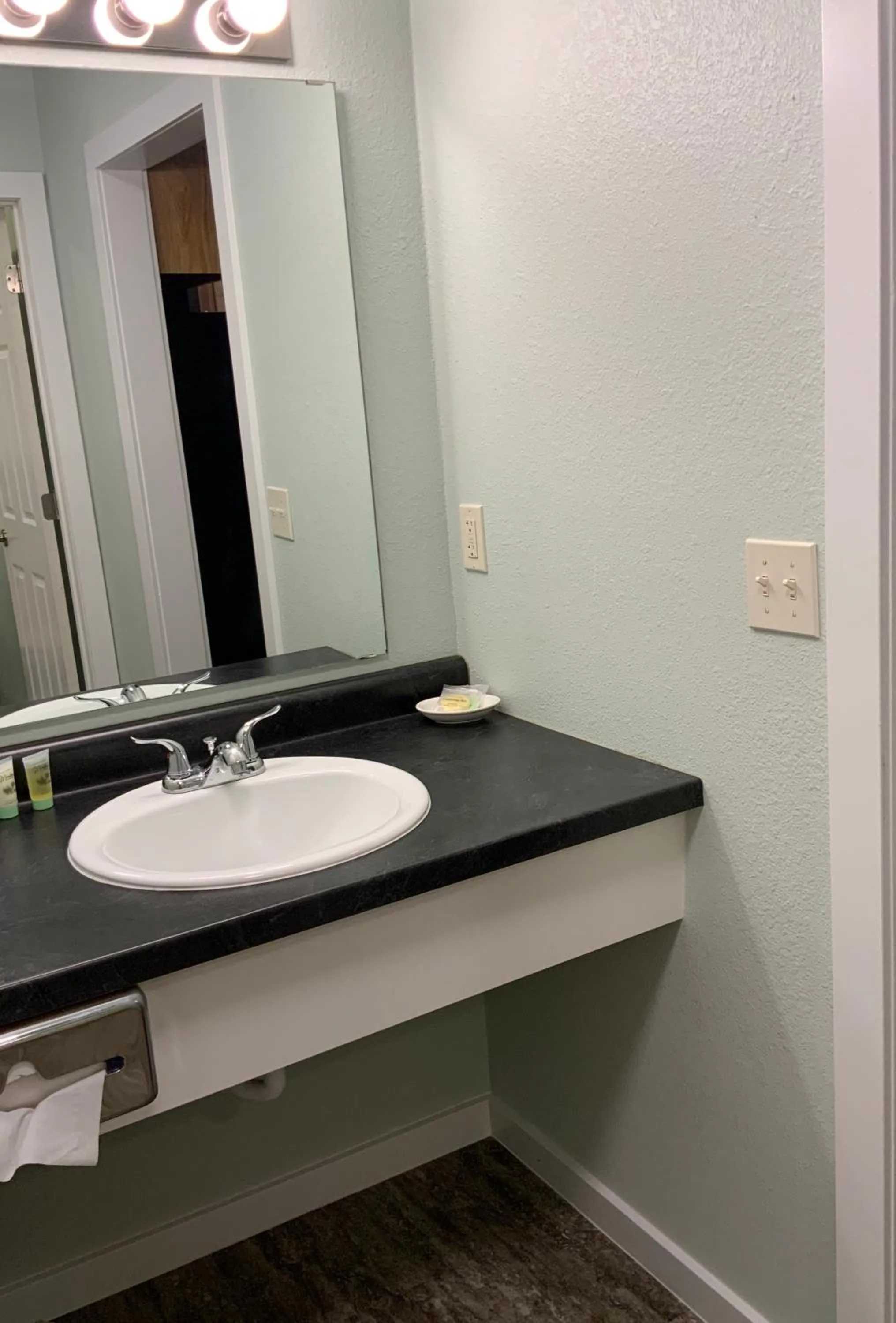 Bathroom in Rockerville Lodge & Cabins