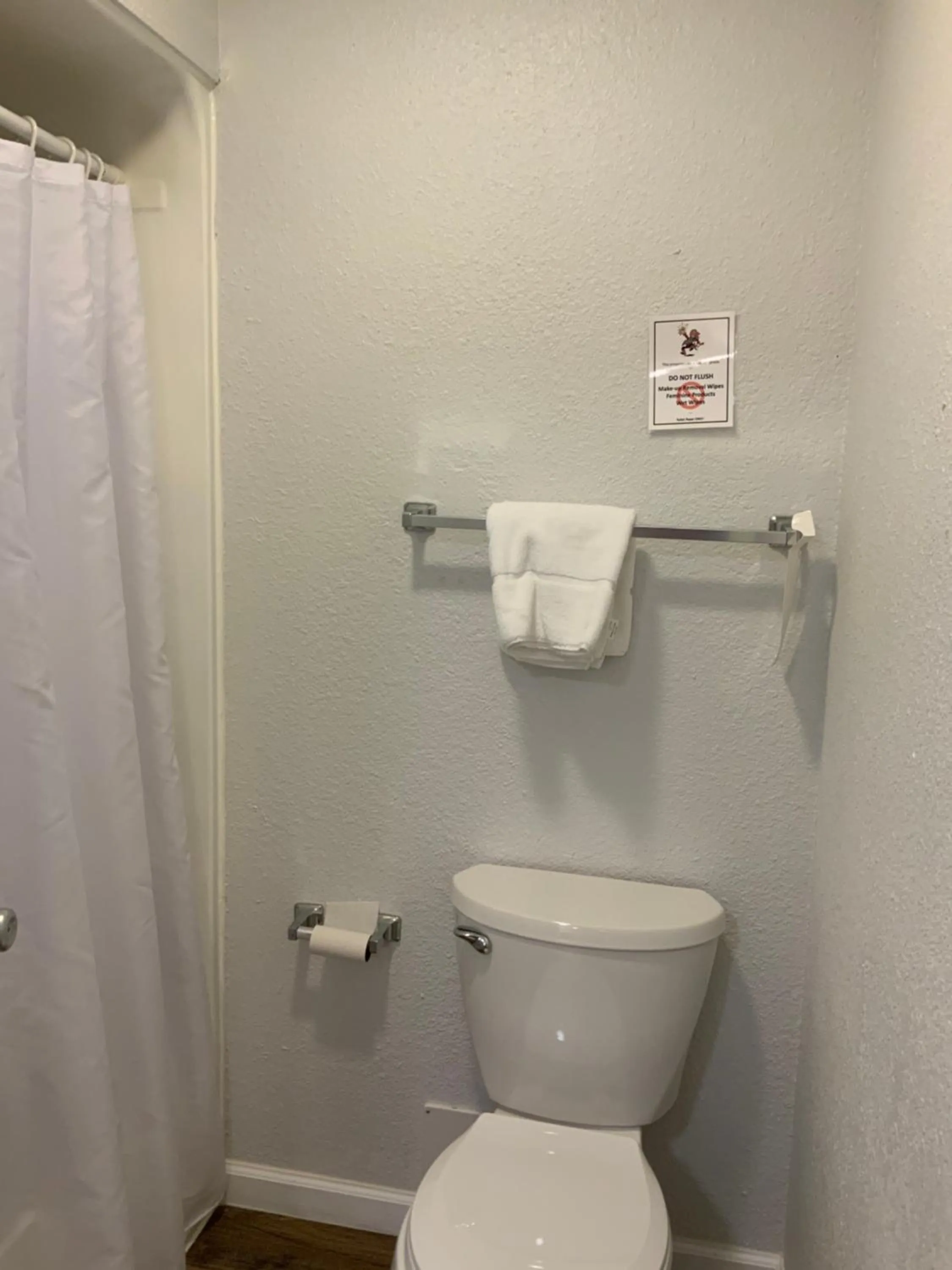 Bathroom in Rockerville Lodge & Cabins