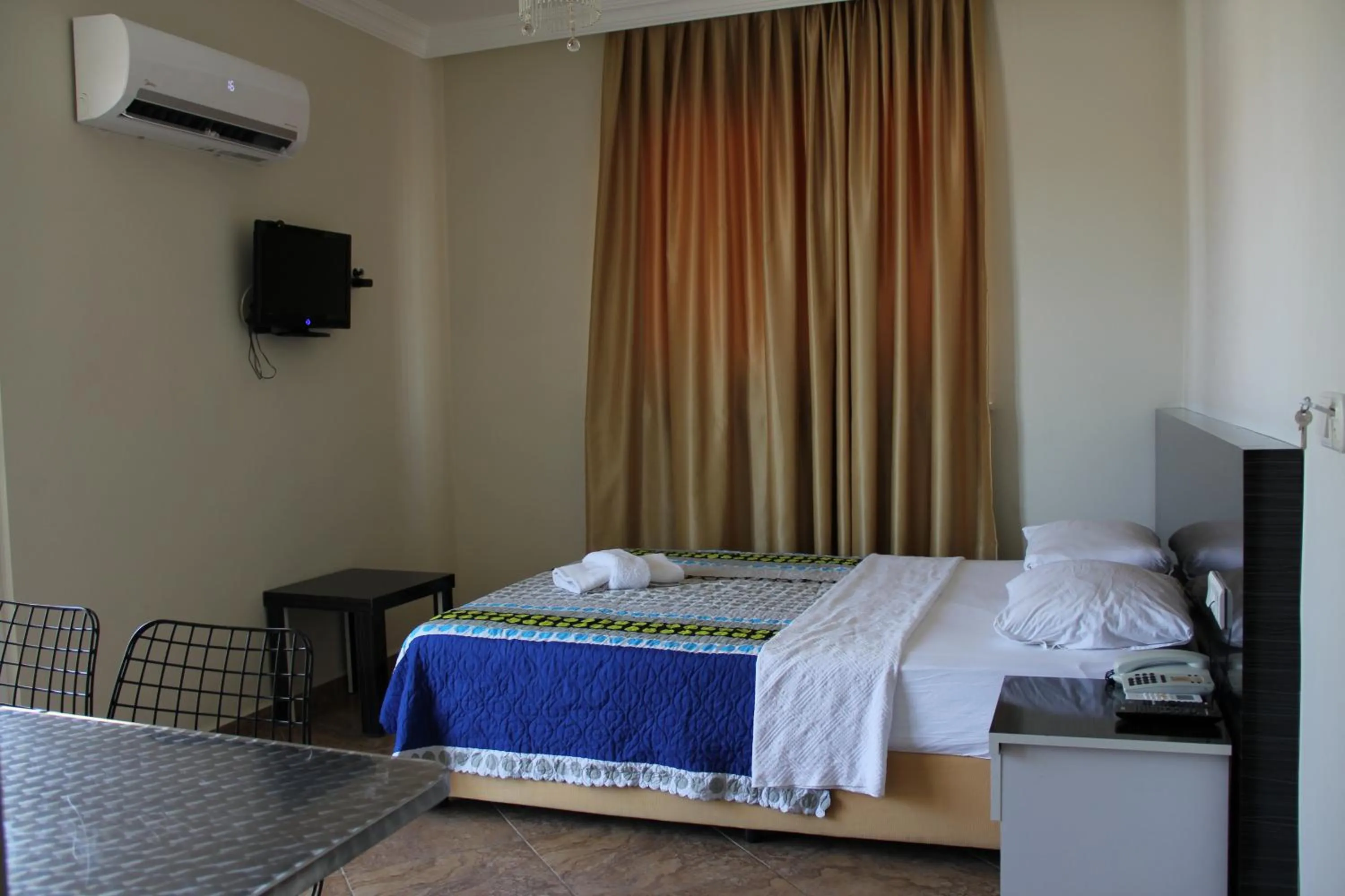 Bedroom, Bed in Le Moral Apart Hotel