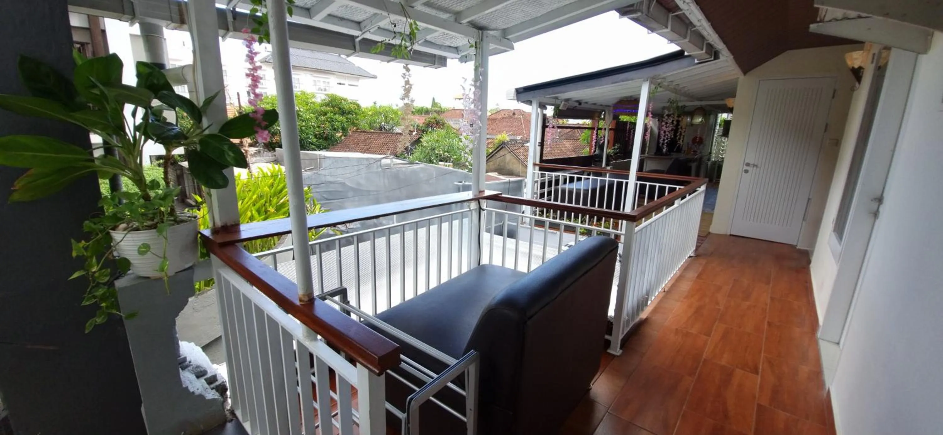 Balcony/Terrace in Gustav Bali Homestay and Massage
