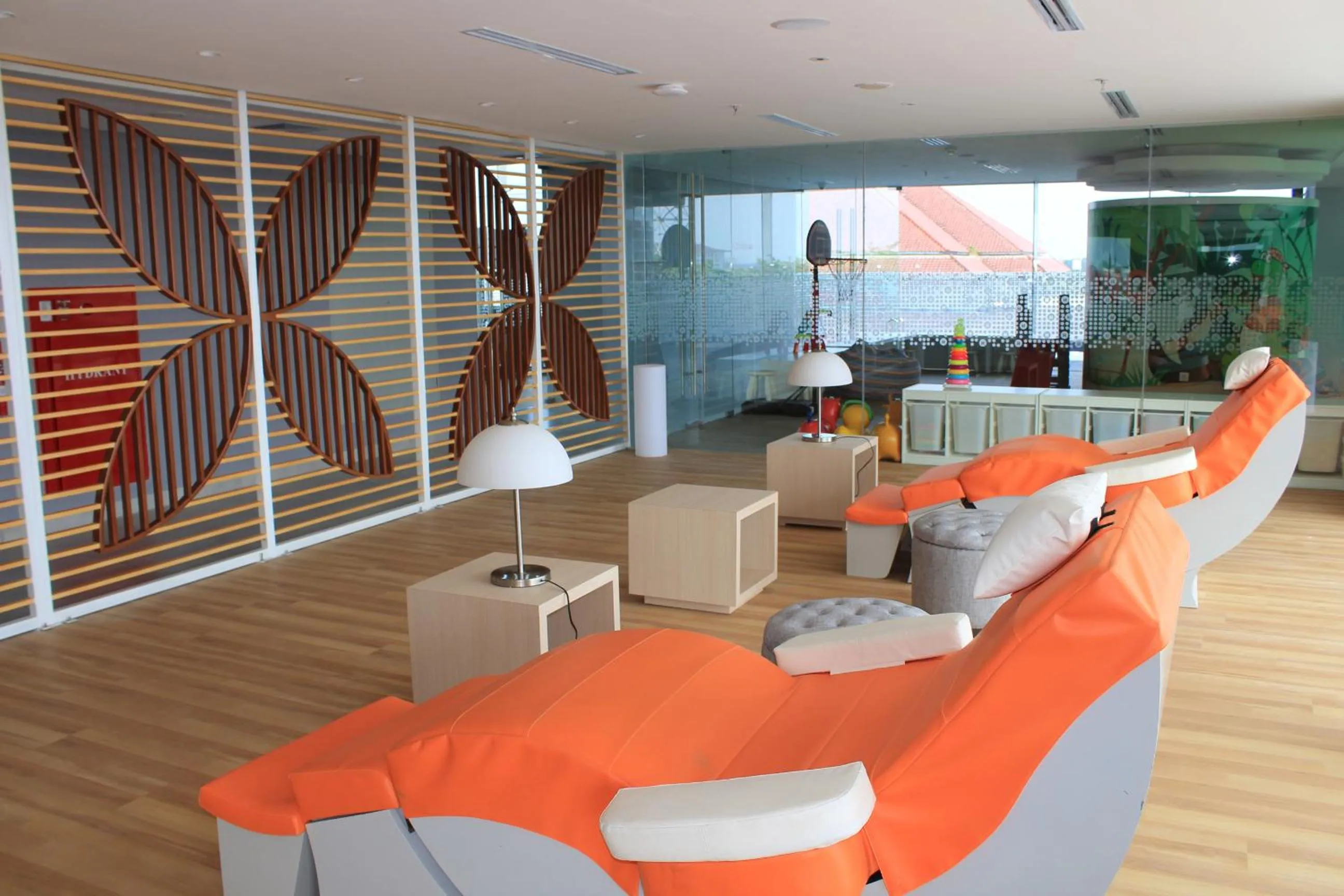 Massage in HARRIS Hotel & Conventions Solo