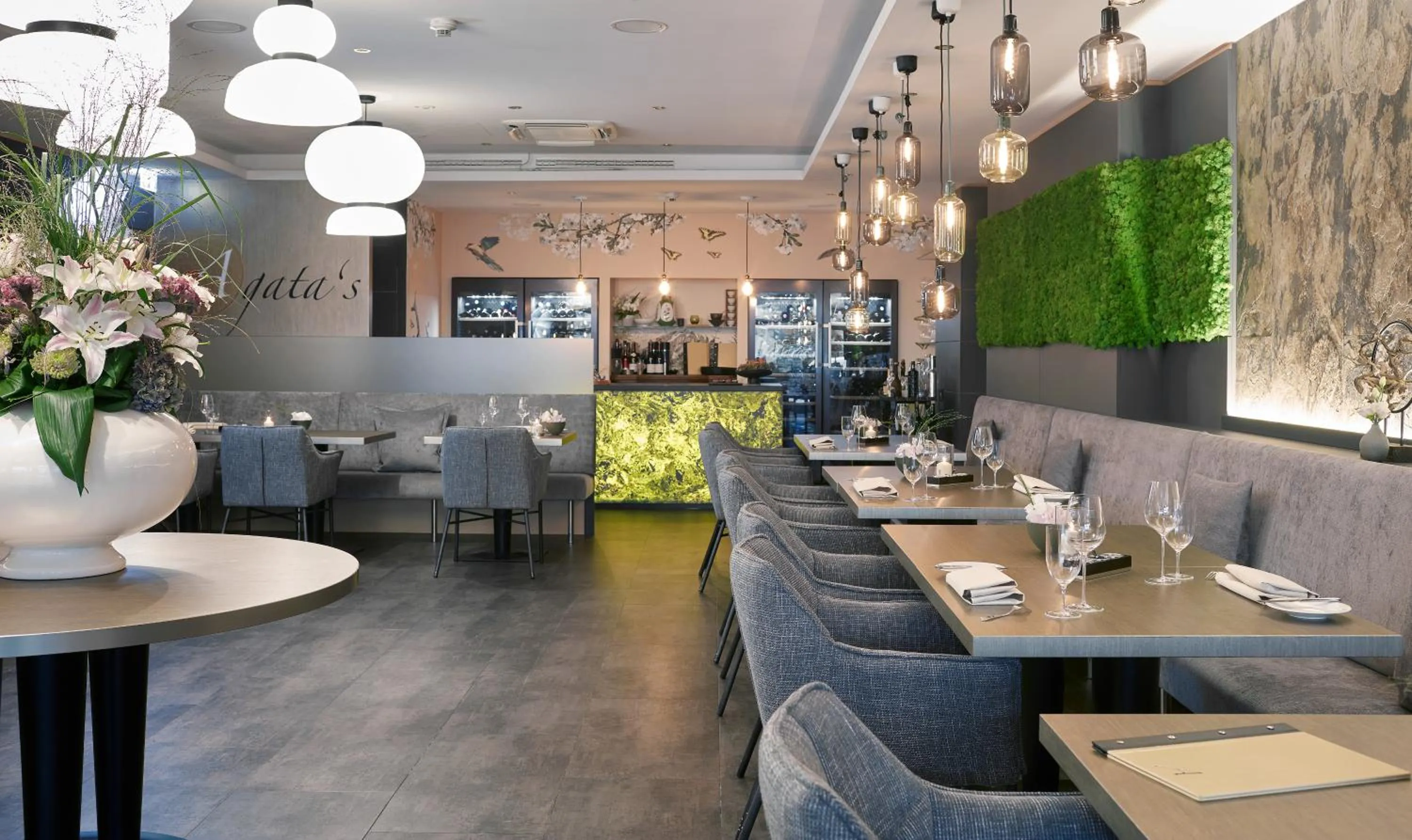 Restaurant/places to eat in Living Hotel Düsseldorf