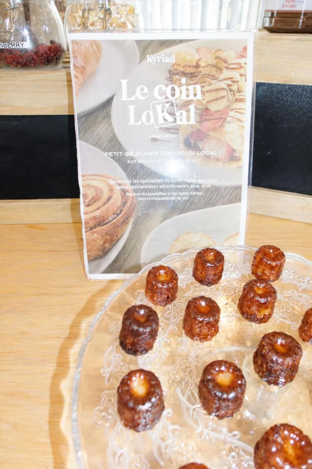 Restaurant/places to eat in Kyriad Bordeaux - Merignac Aéroport