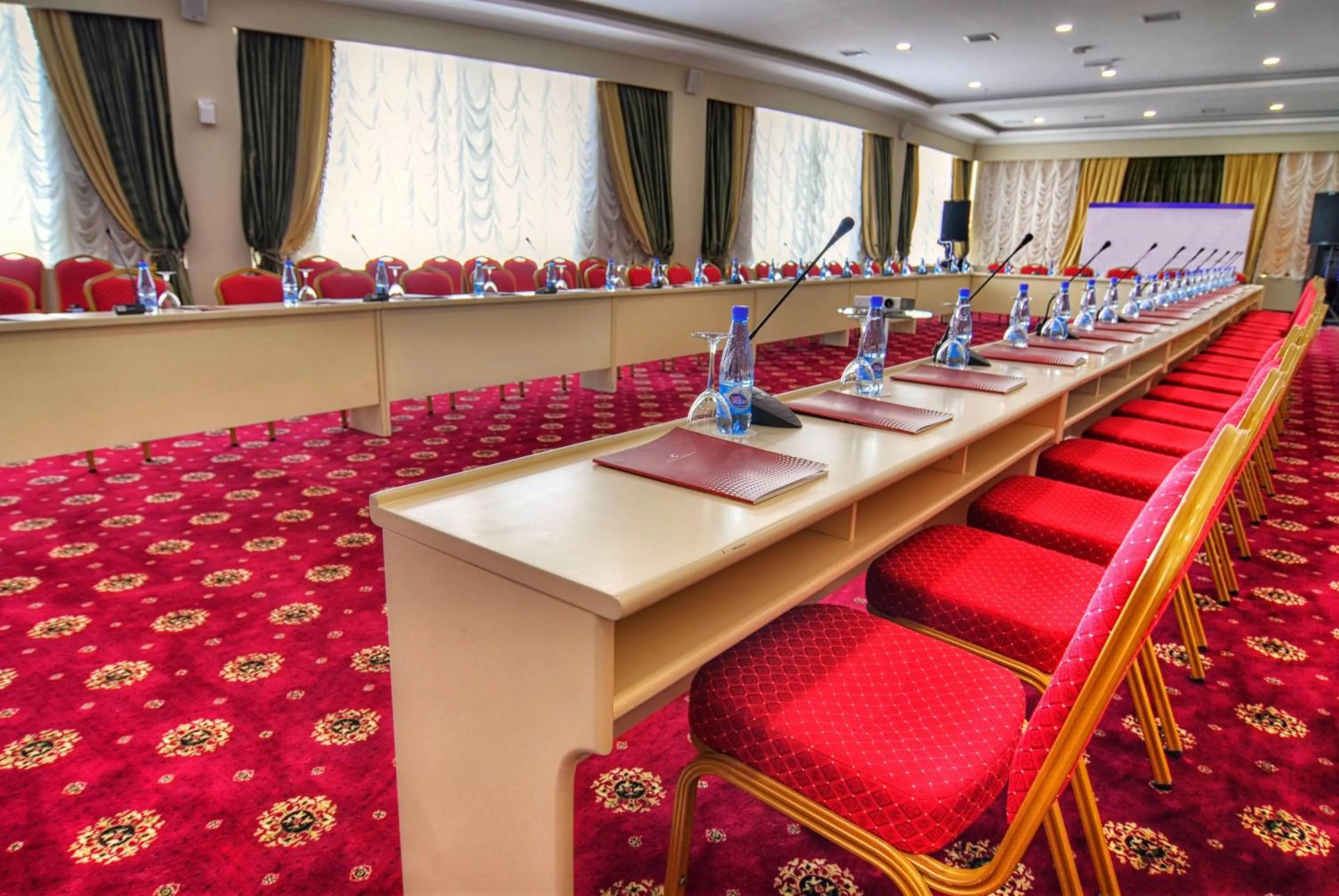 Meeting/conference room in Ramada by Wyndham Baku