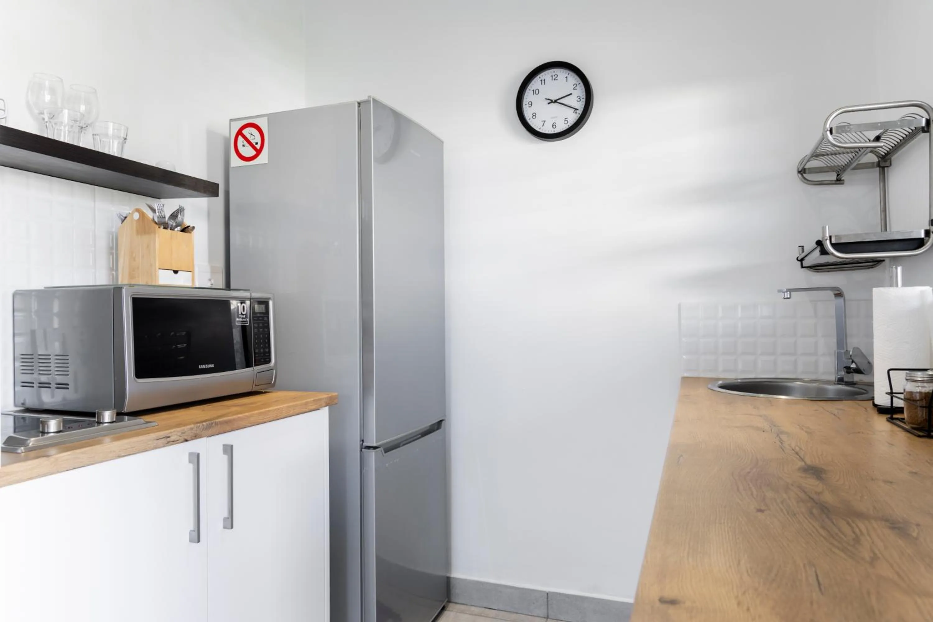 Kitchen or kitchenette in Three Small Trees