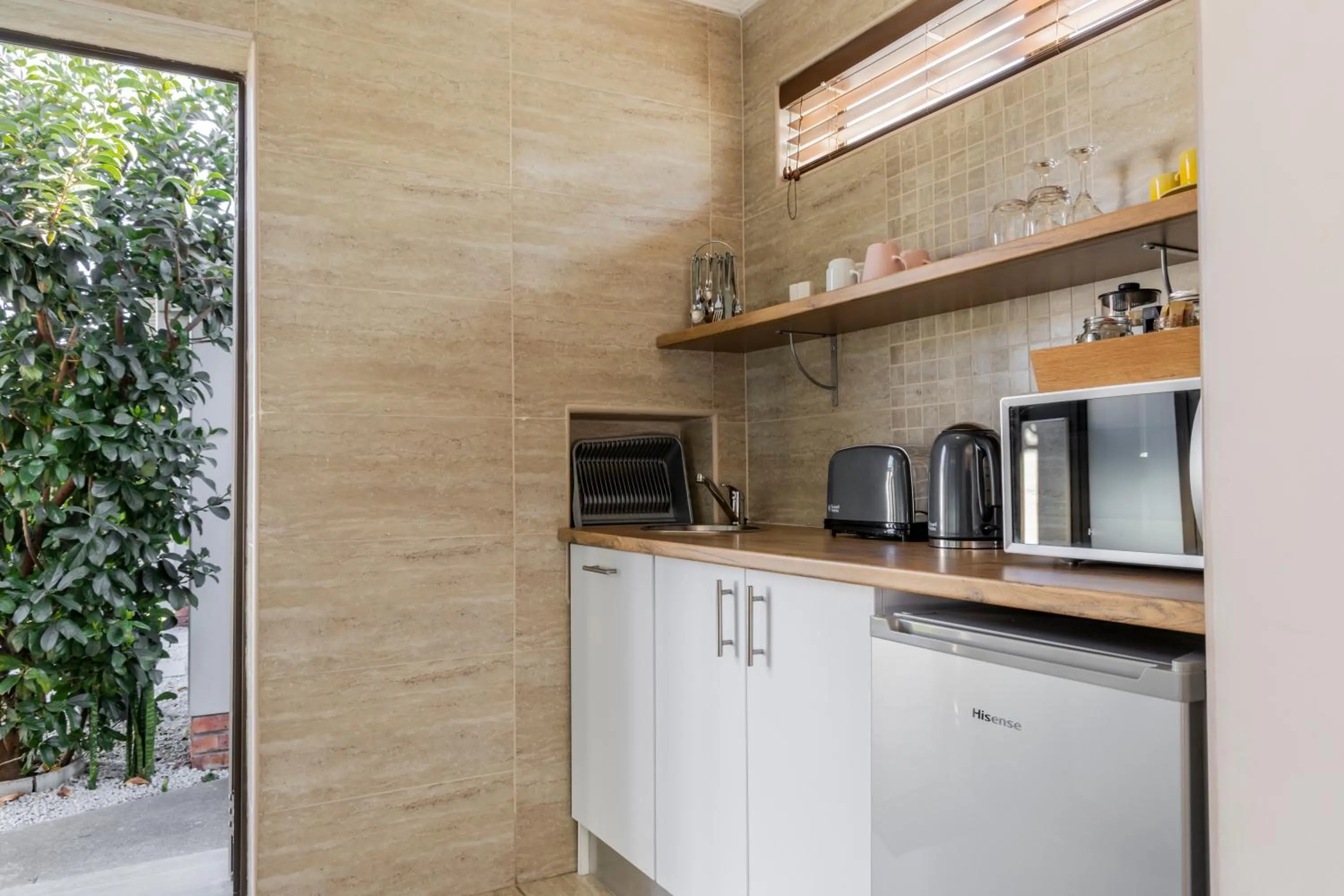 Kitchen or kitchenette in Three Small Trees