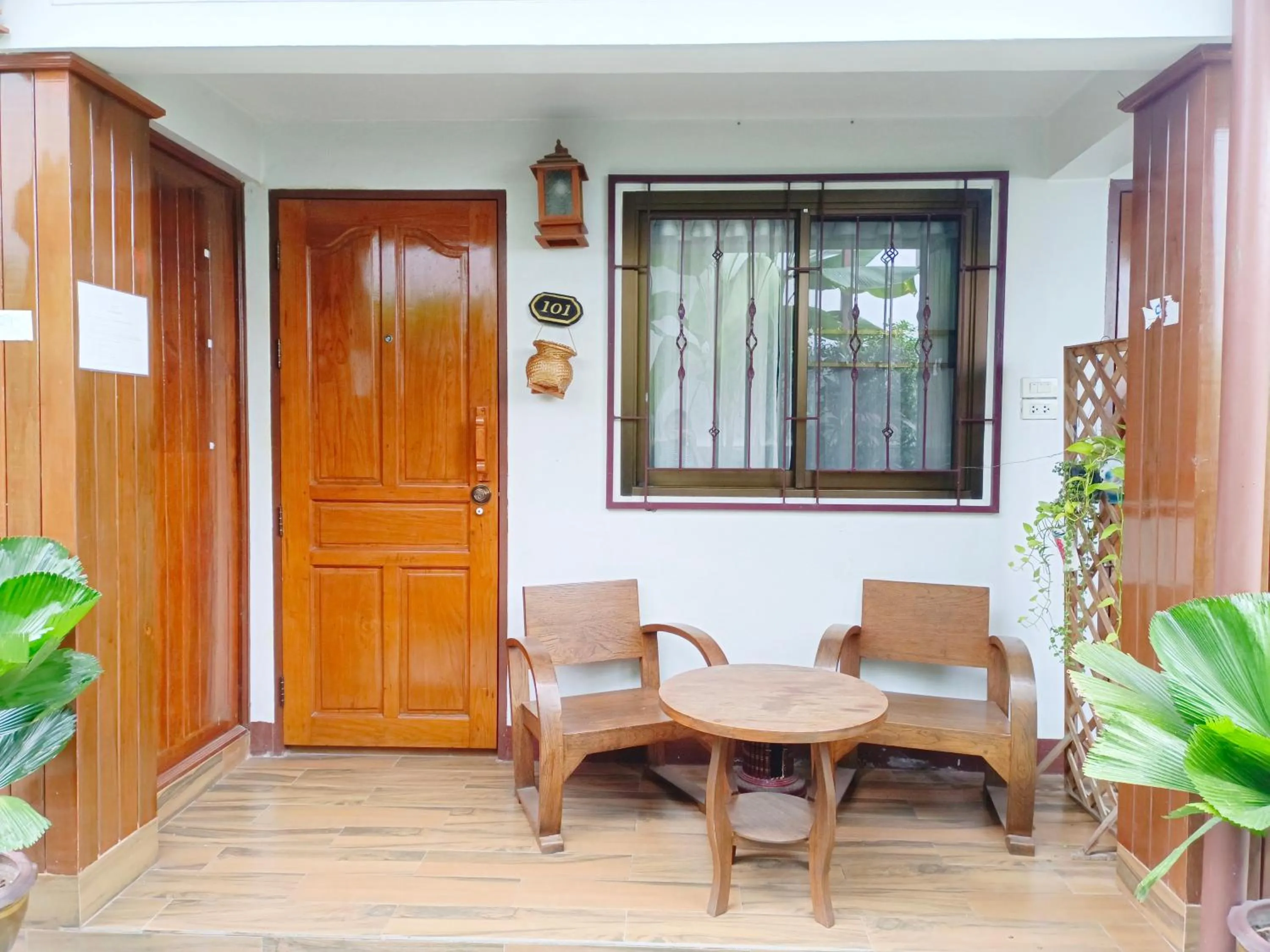 Patio in Aphilapa Residence