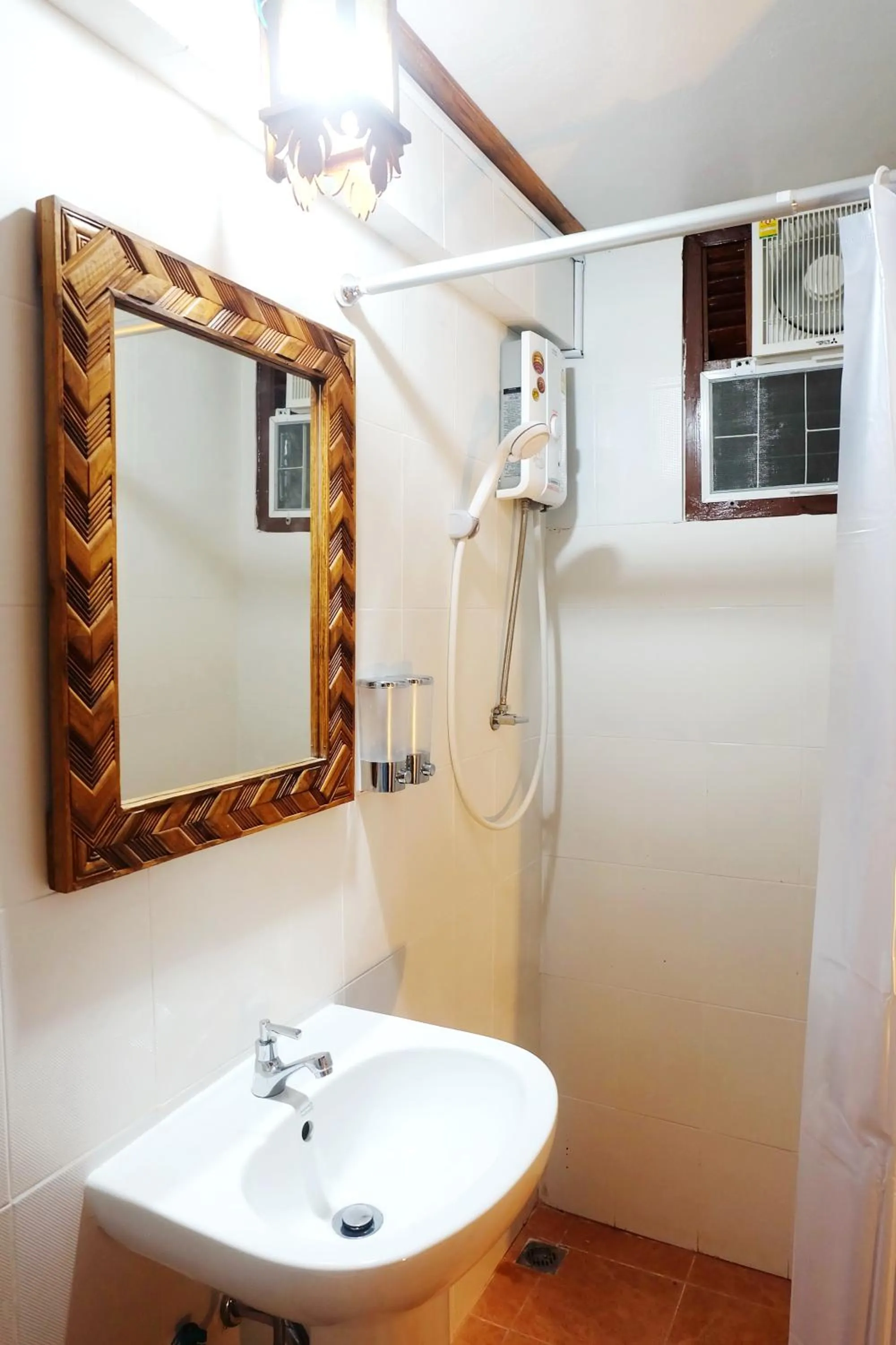 Bathroom in Aphilapa Residence