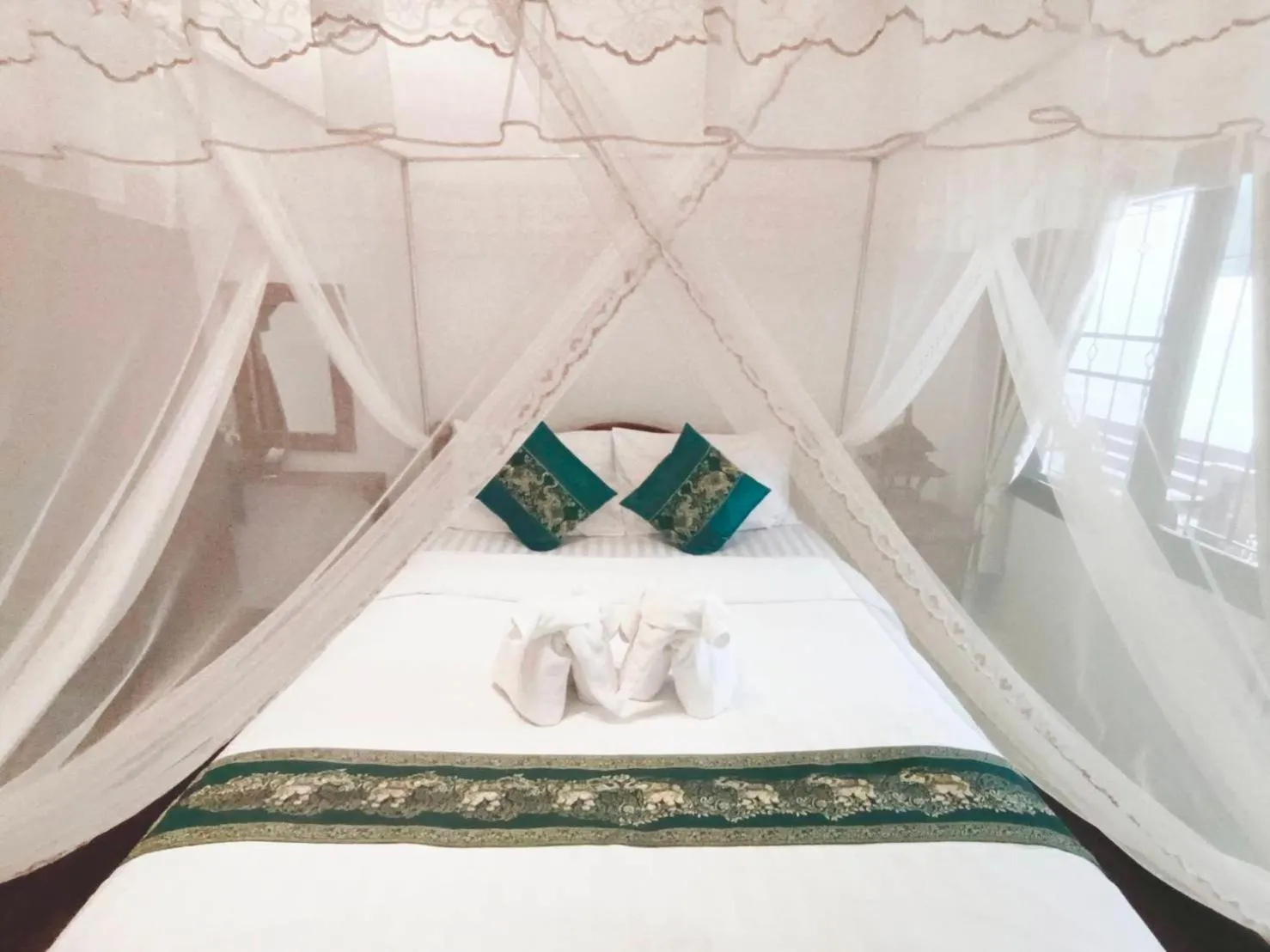 Bed in Aphilapa Residence