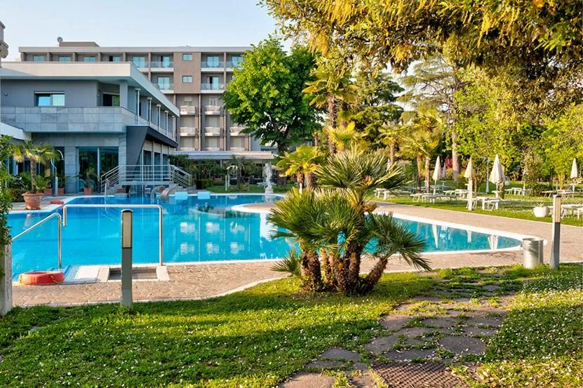 Hotel Harrys' Garden