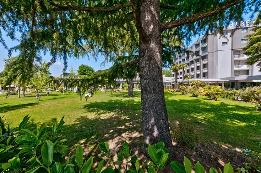 Hotel Harrys' Garden