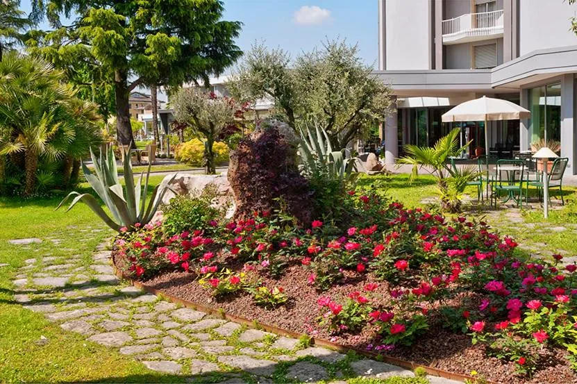 Hotel Harrys' Garden