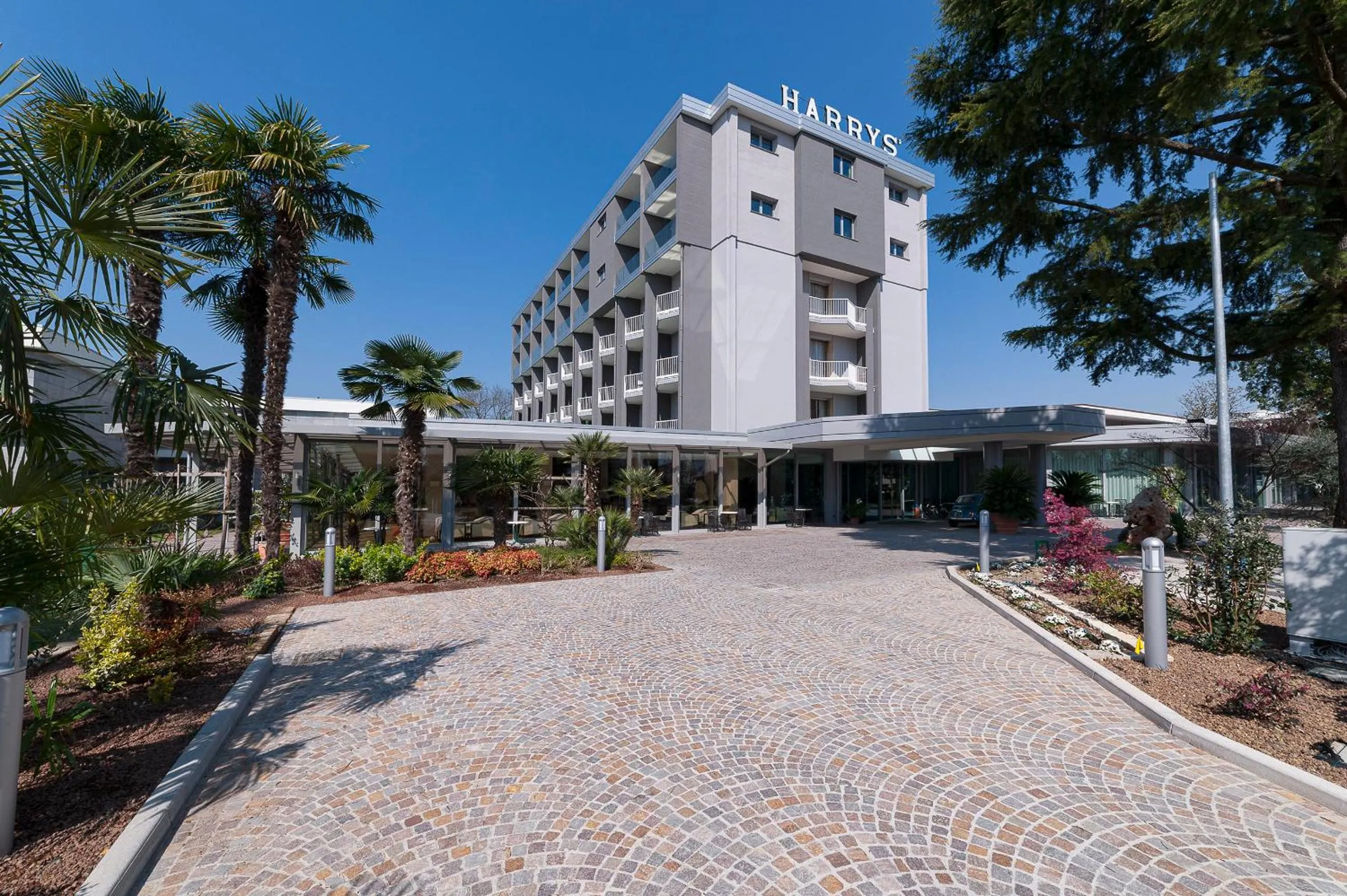 Hotel Harrys' Garden