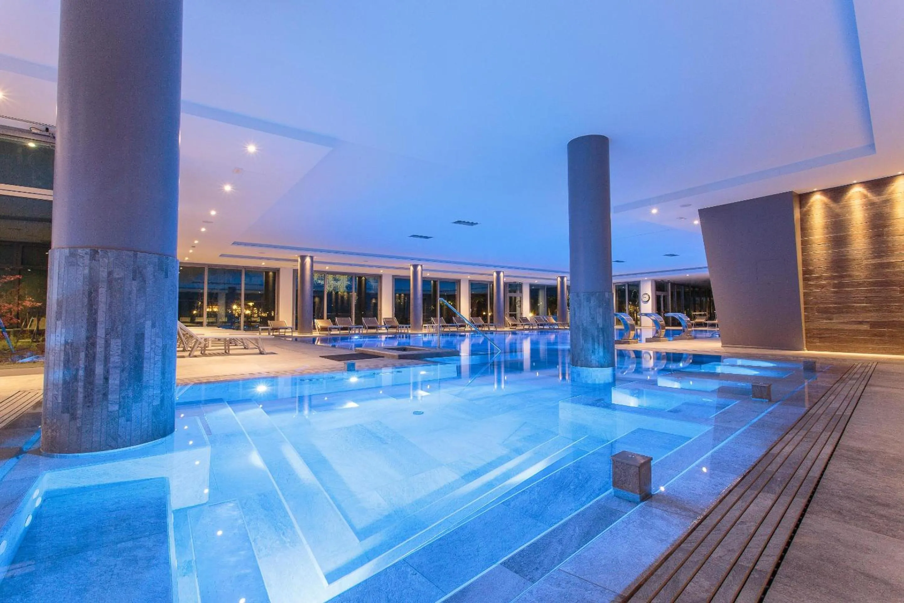 Swimming pool in Hotel Harrys' Garden