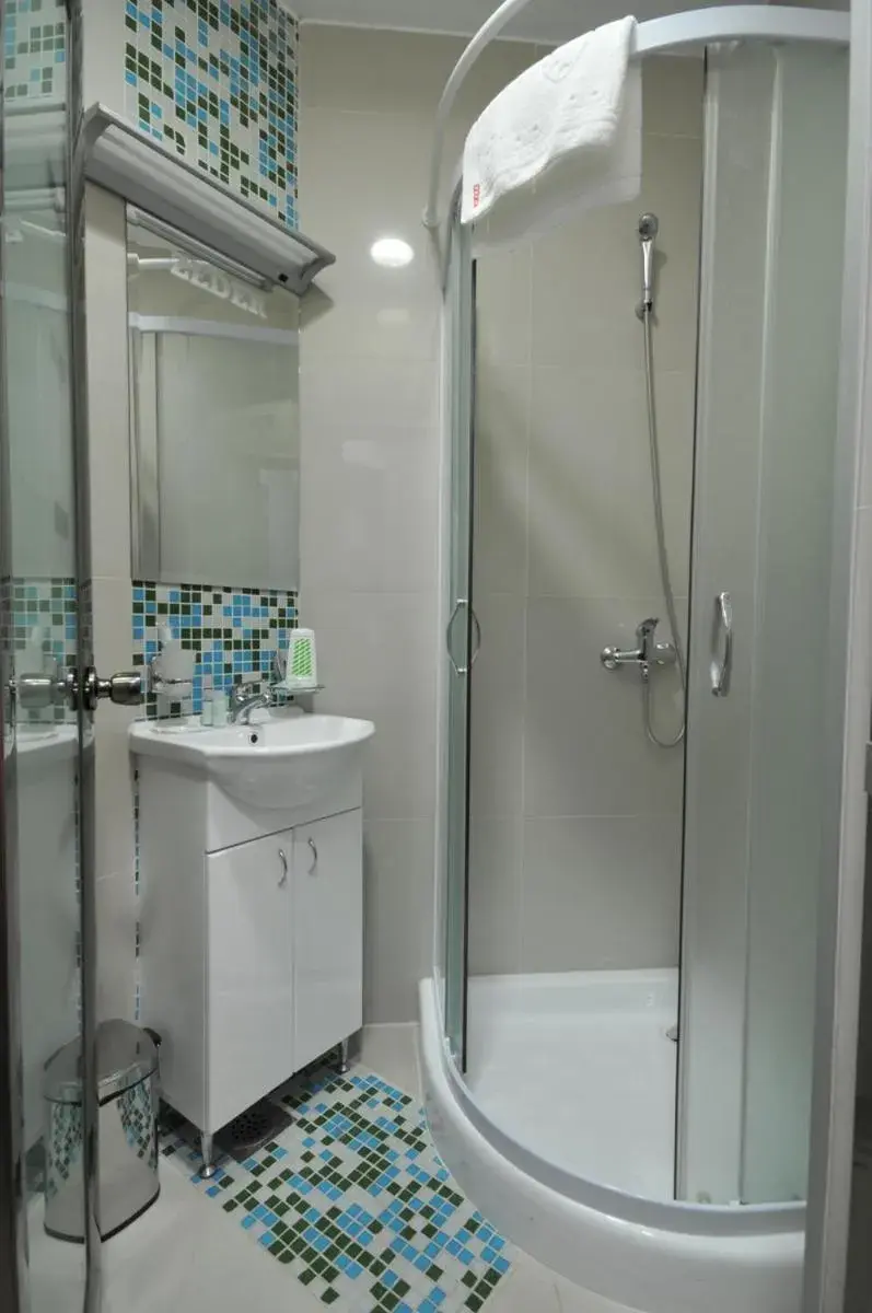 Standard Twin Room in Hotel Zeder Garni Standard Twin Room in Hotel Zeder Garni