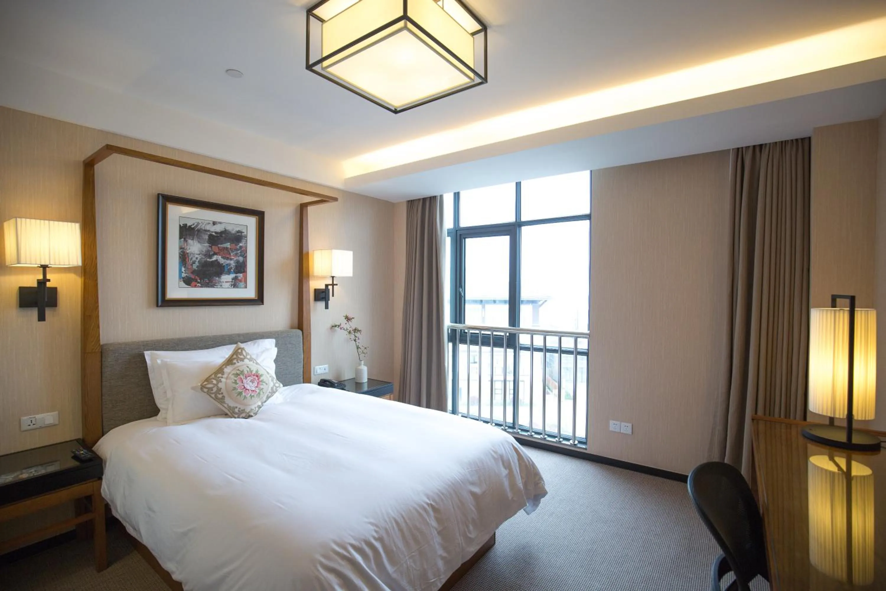 Bed in SSAW Boutique Hotel Hangzhou Qiandao Lake