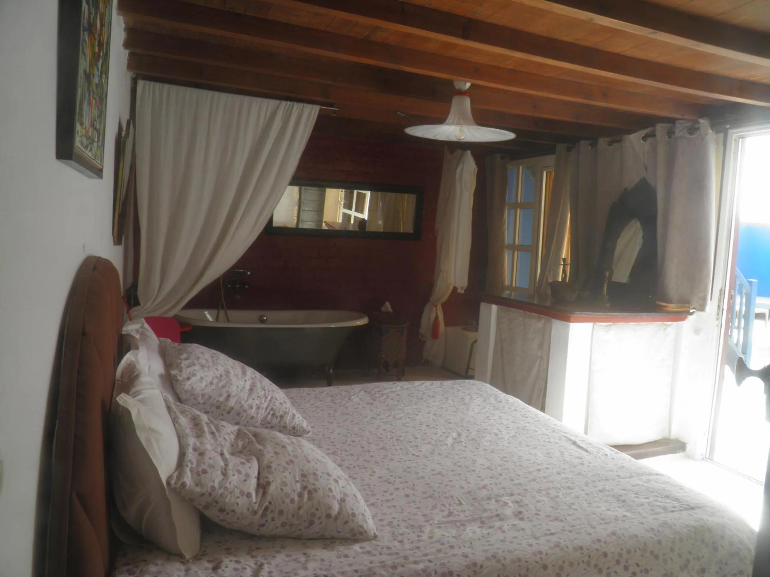 Bed in La Maison des Artistes