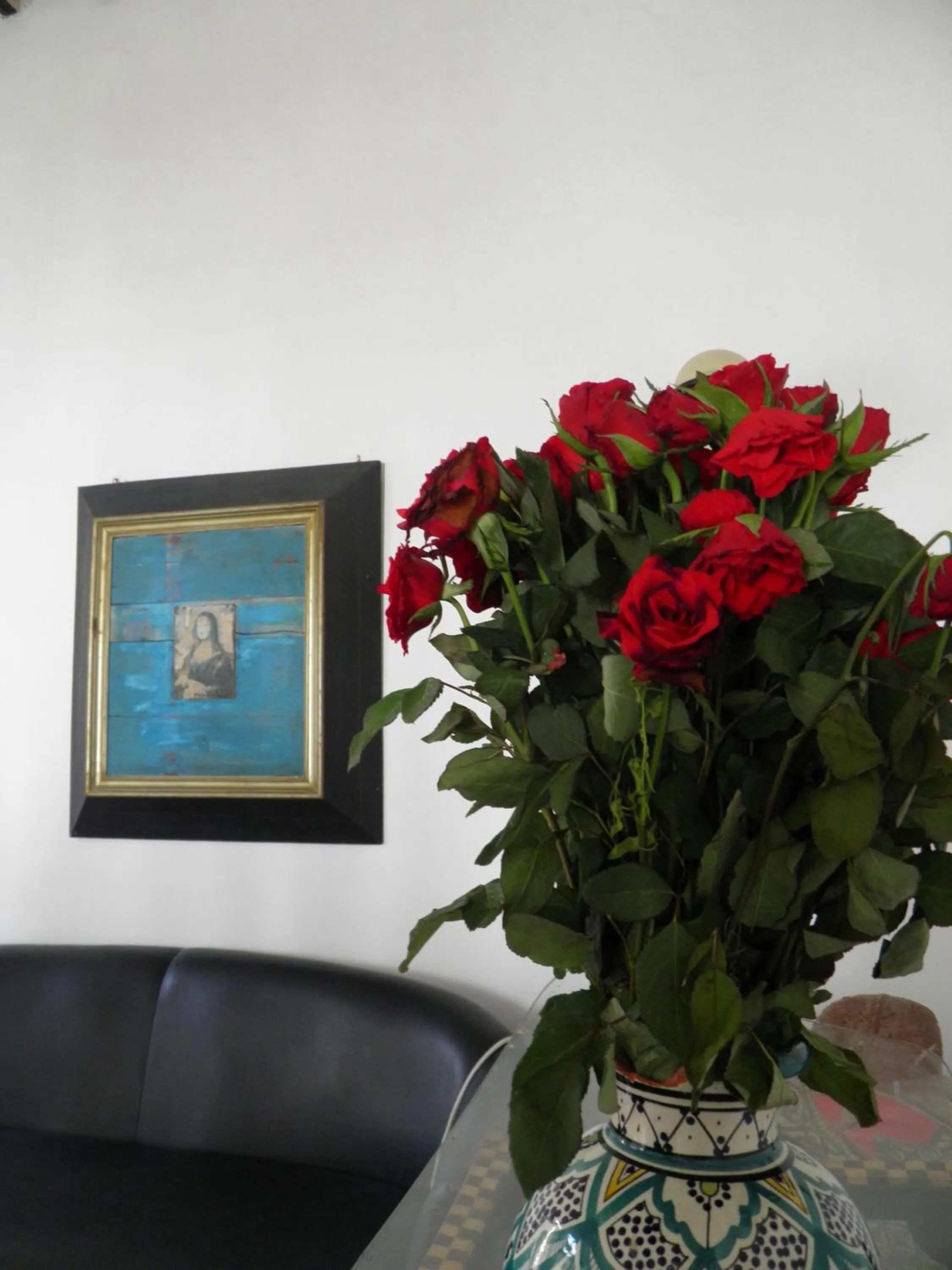 Communal lounge/ TV room in La Maison des Artistes