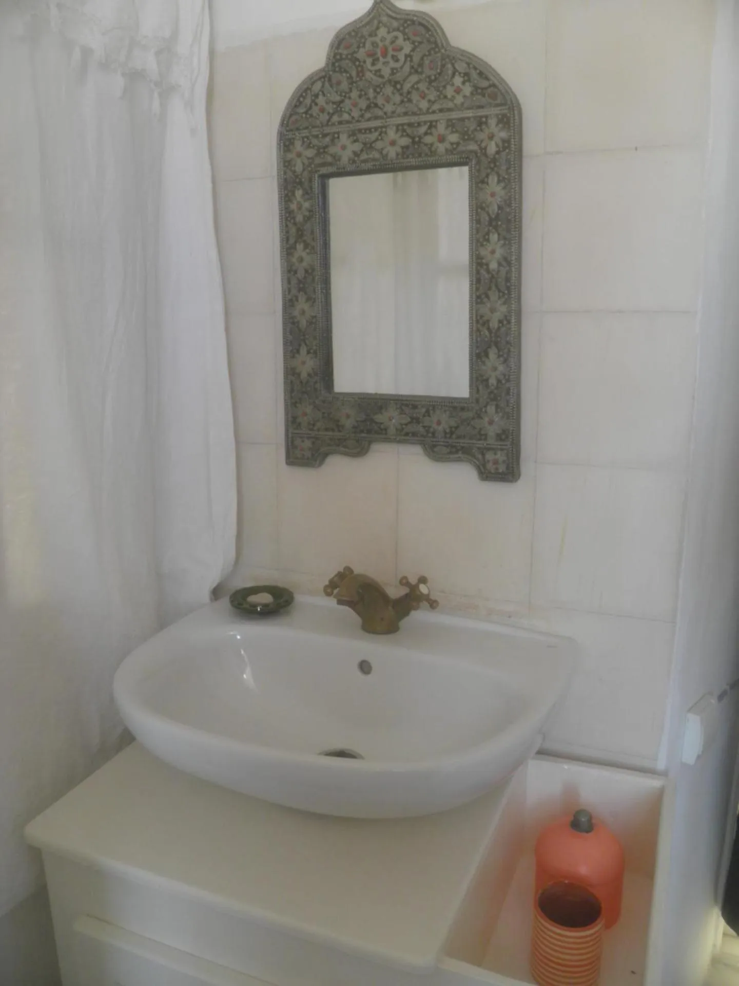 Bathroom in La Maison des Artistes