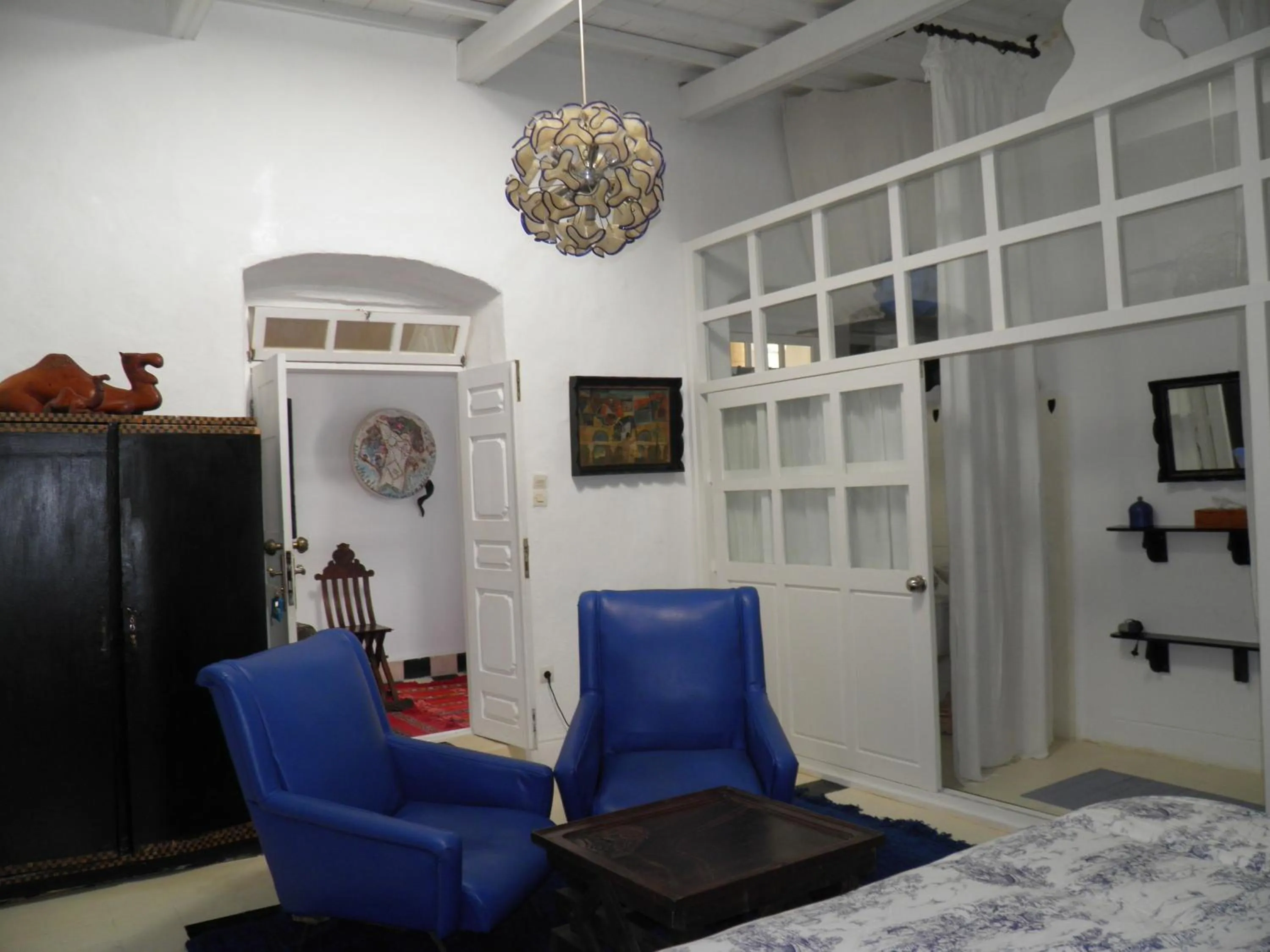 Bathroom in La Maison des Artistes