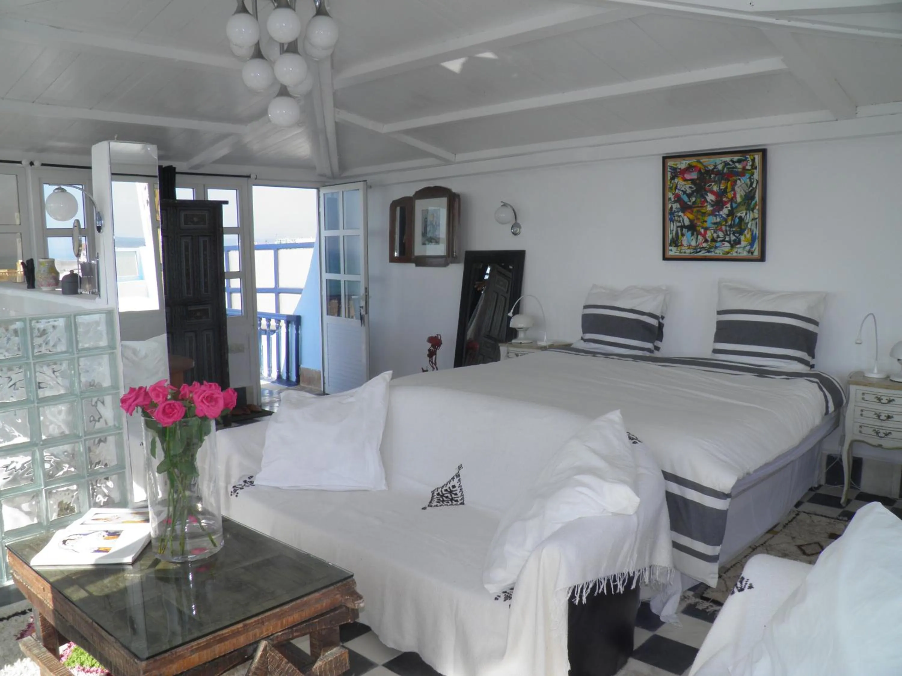 Bed in La Maison des Artistes