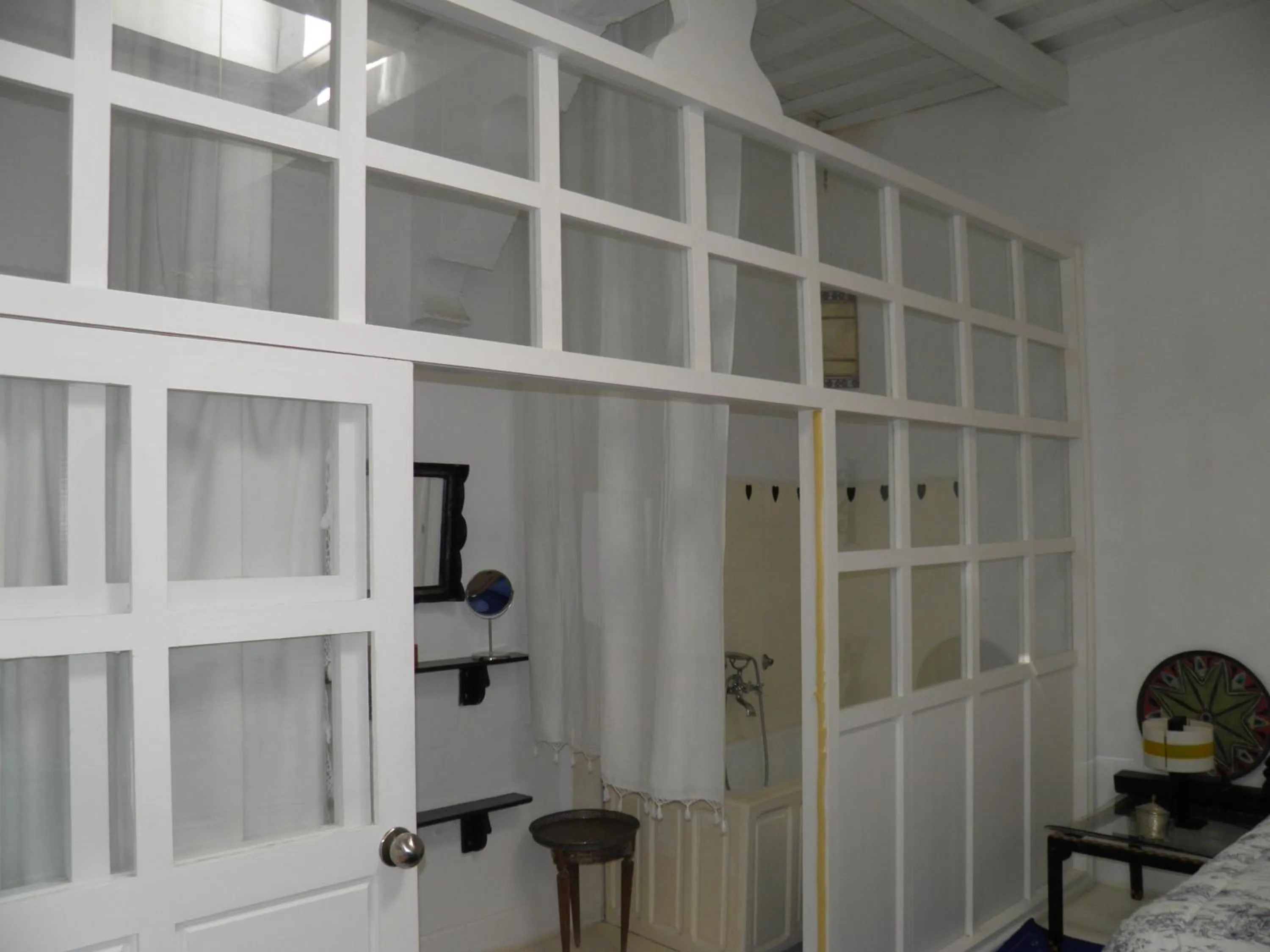 Bathroom in La Maison des Artistes