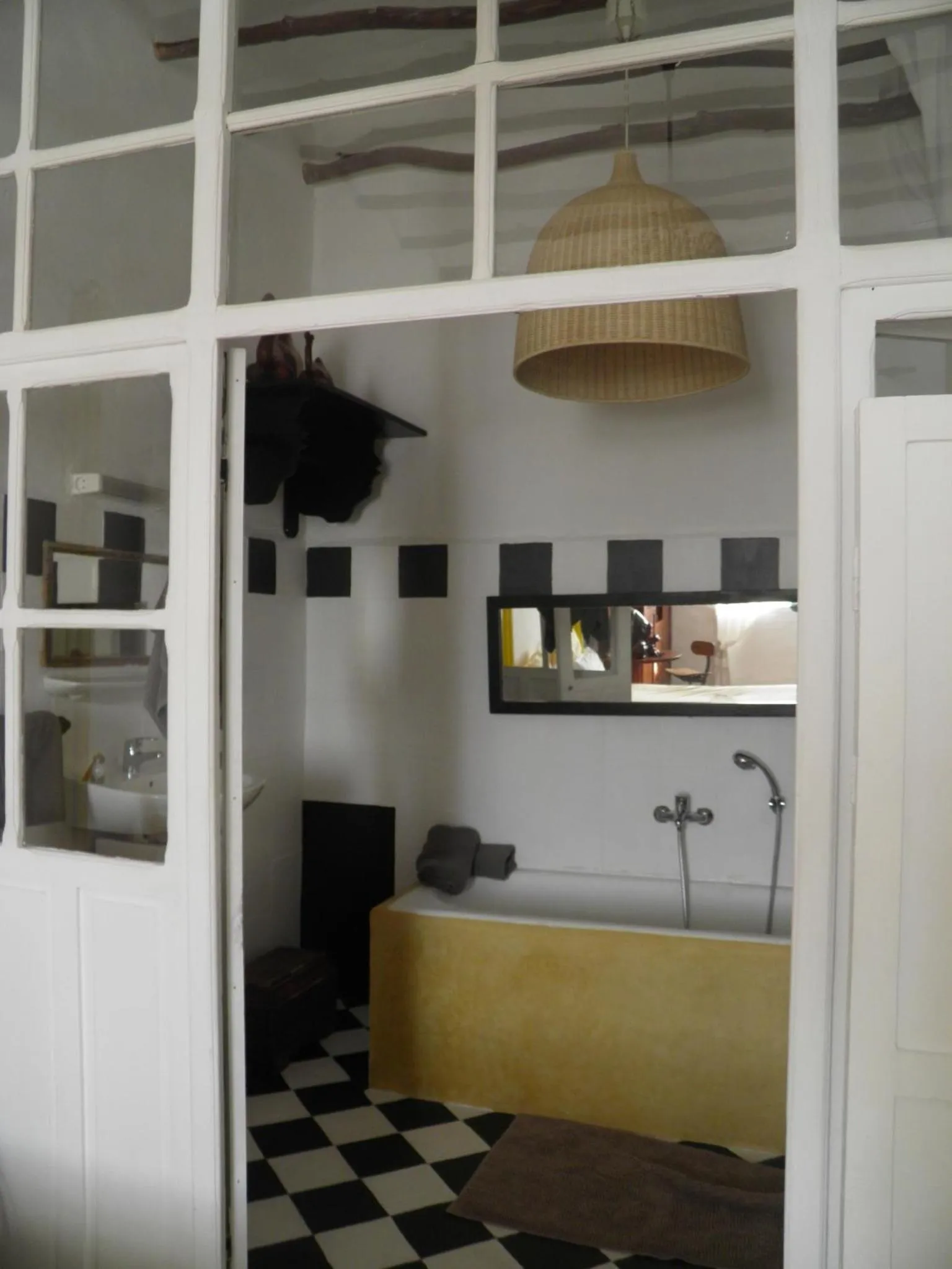 Bathroom in La Maison des Artistes