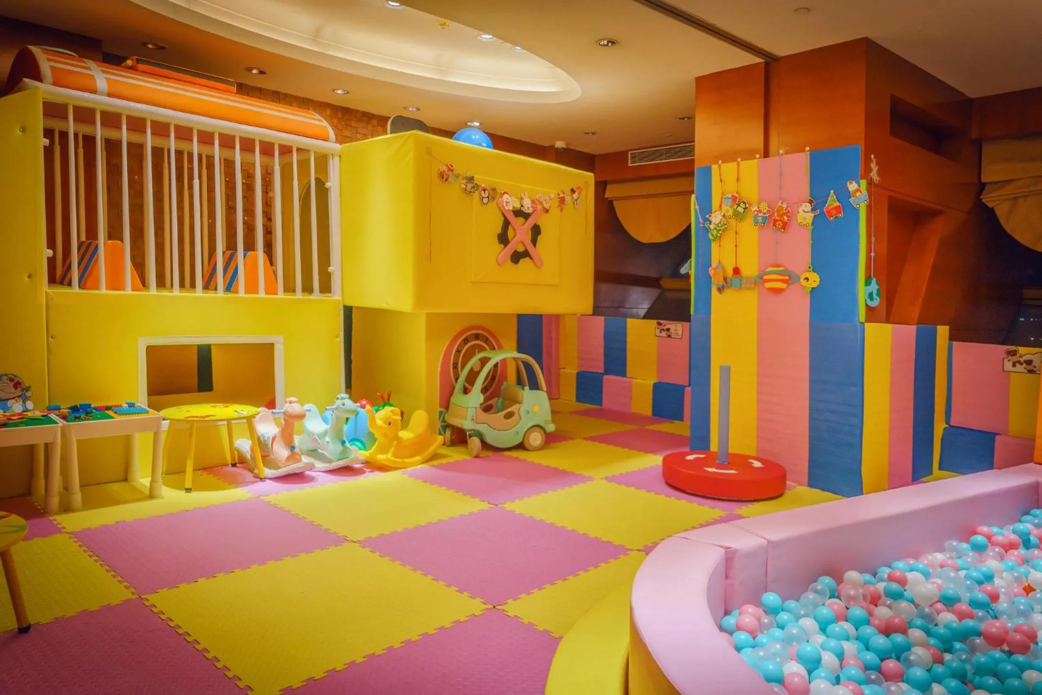 Fitness centre/facilities in InterContinental Hangzhou ICC by IHG