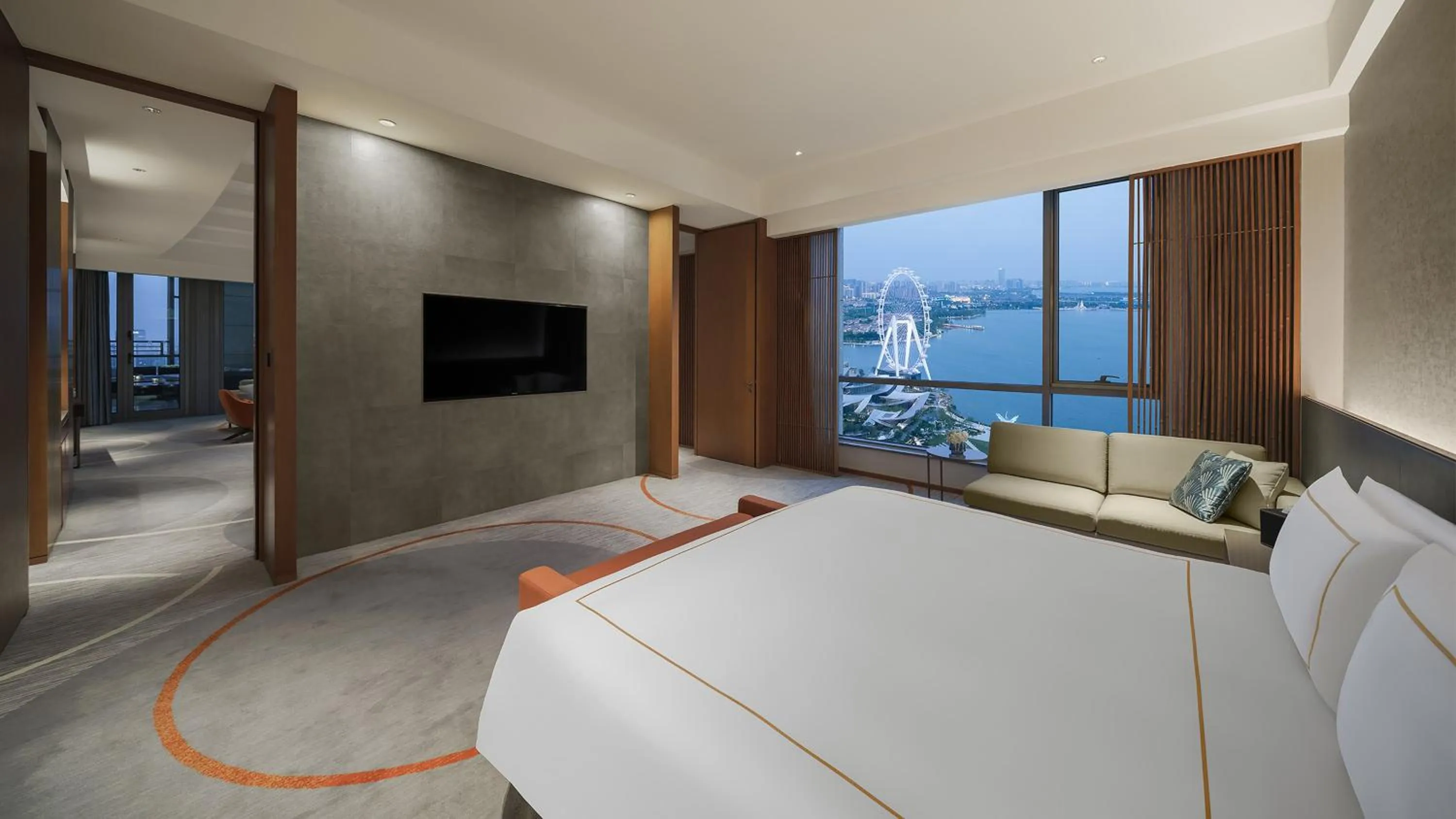 Photo of the whole room, Bed in InterContinental Suzhou Hotel by IHG