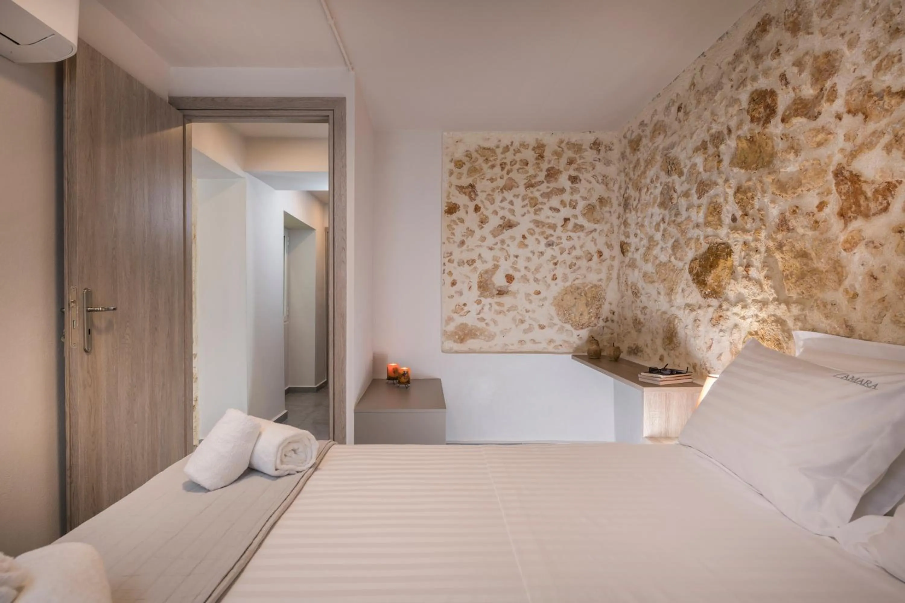 Bed in Camara Residence