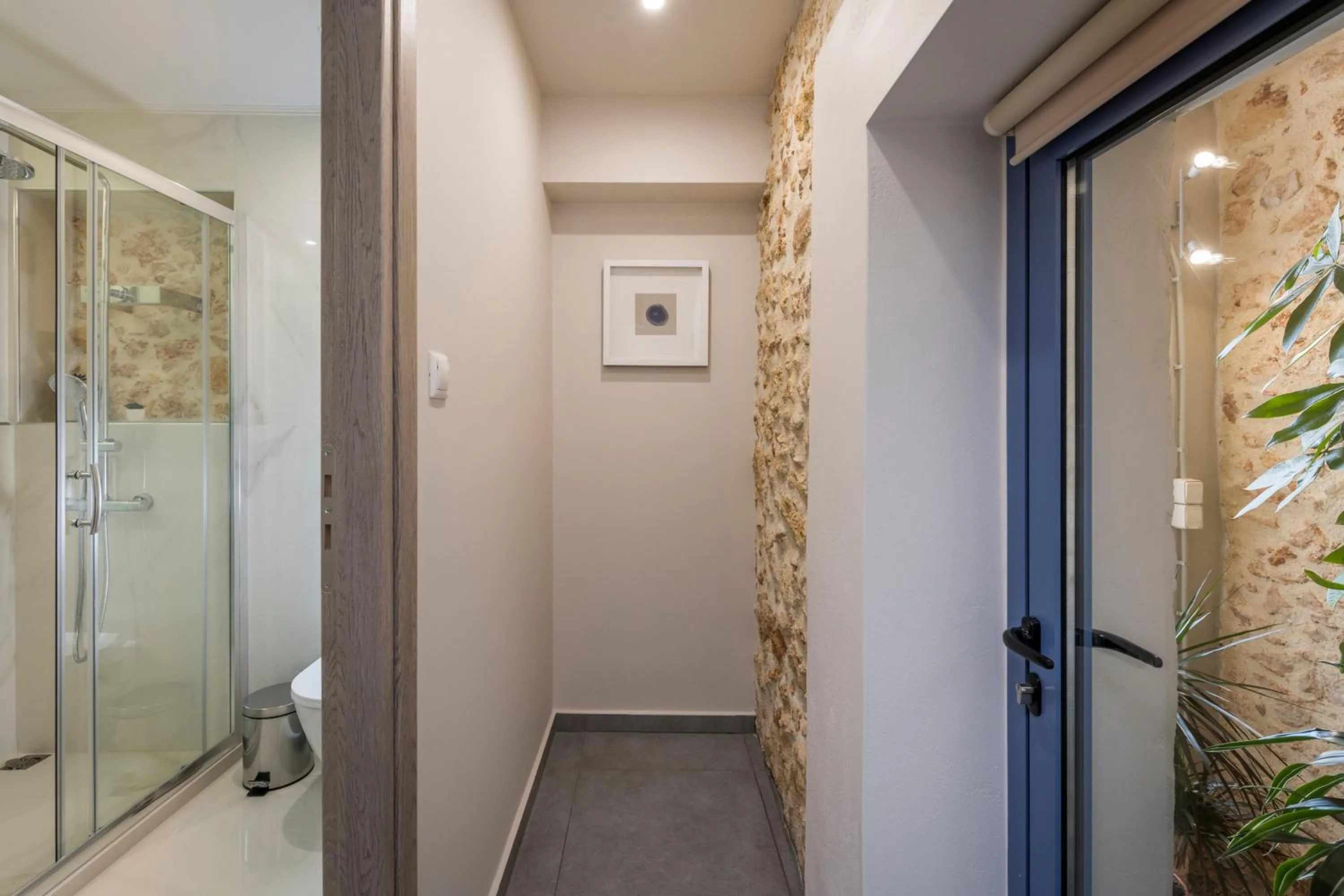 Photo of the whole room in Camara Residence