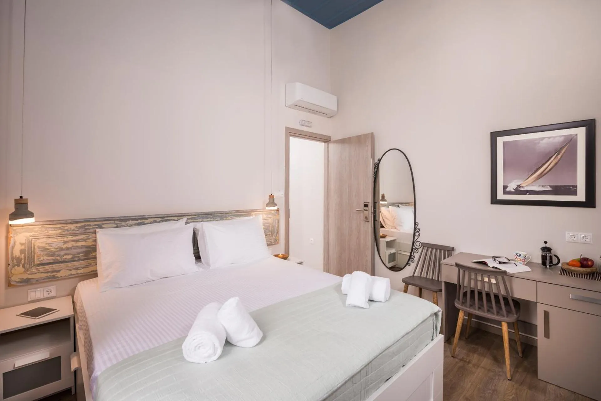 Bed in Camara Residence