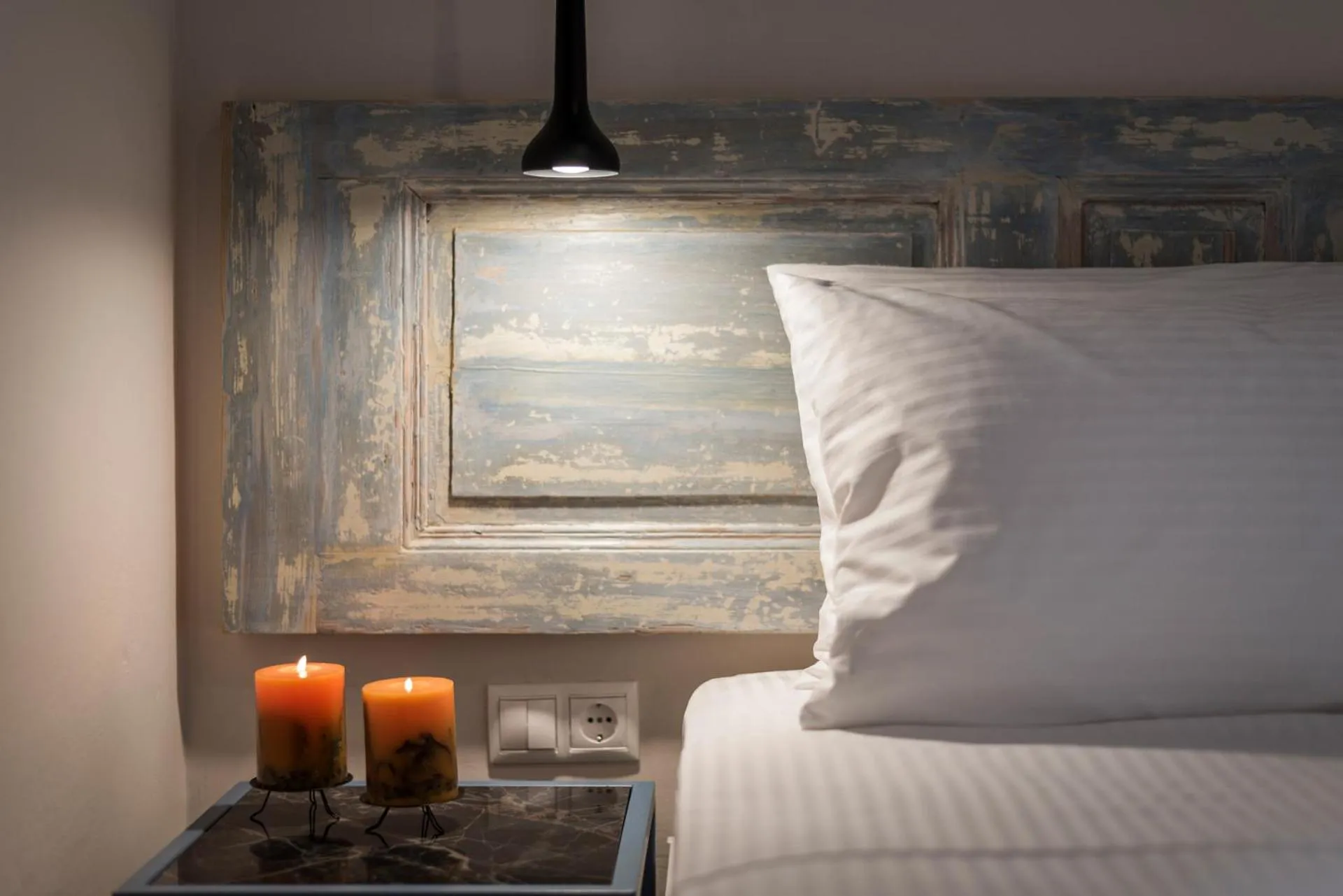 Bed in Camara Residence