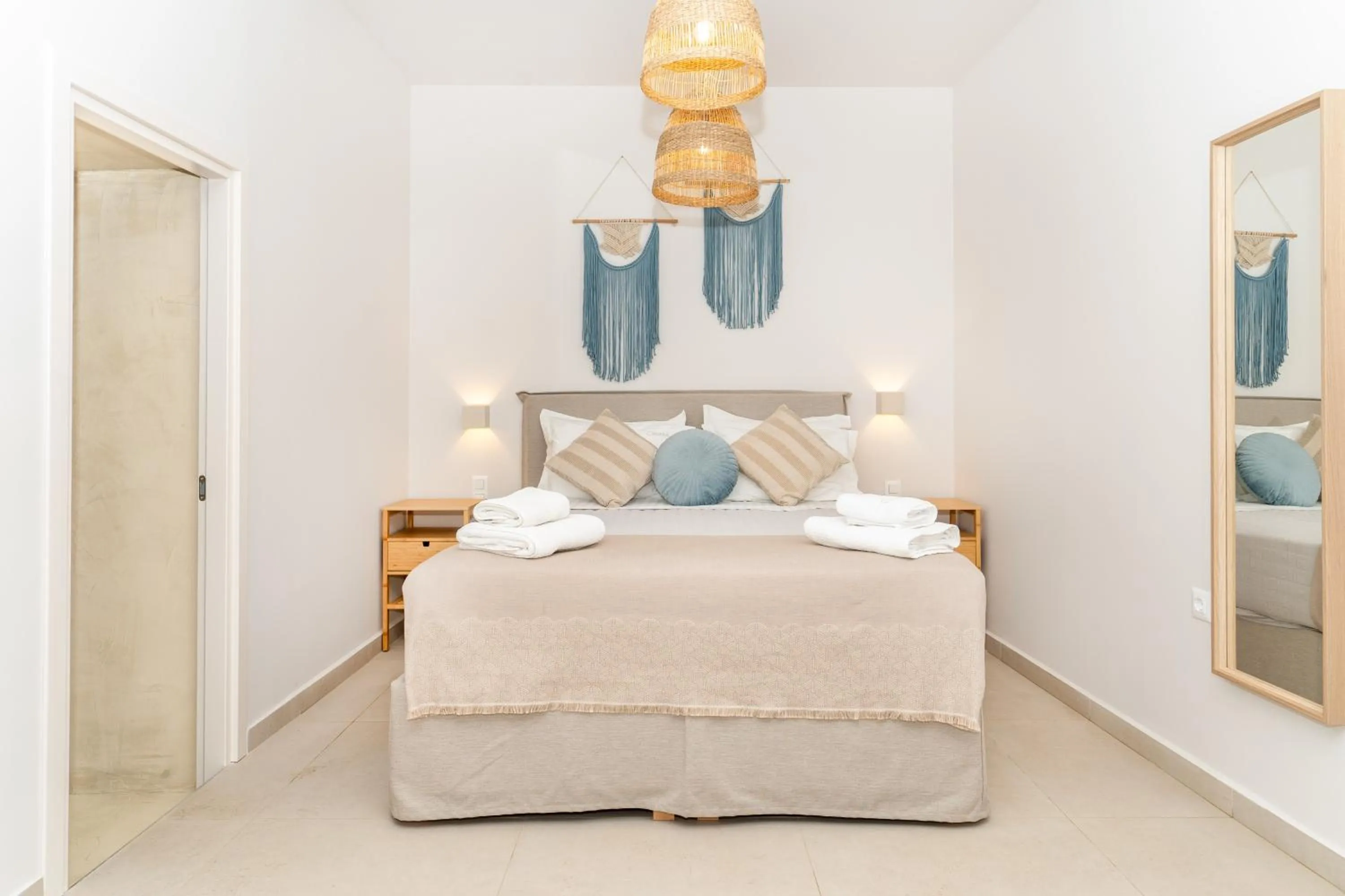 Bed in Camara Residence