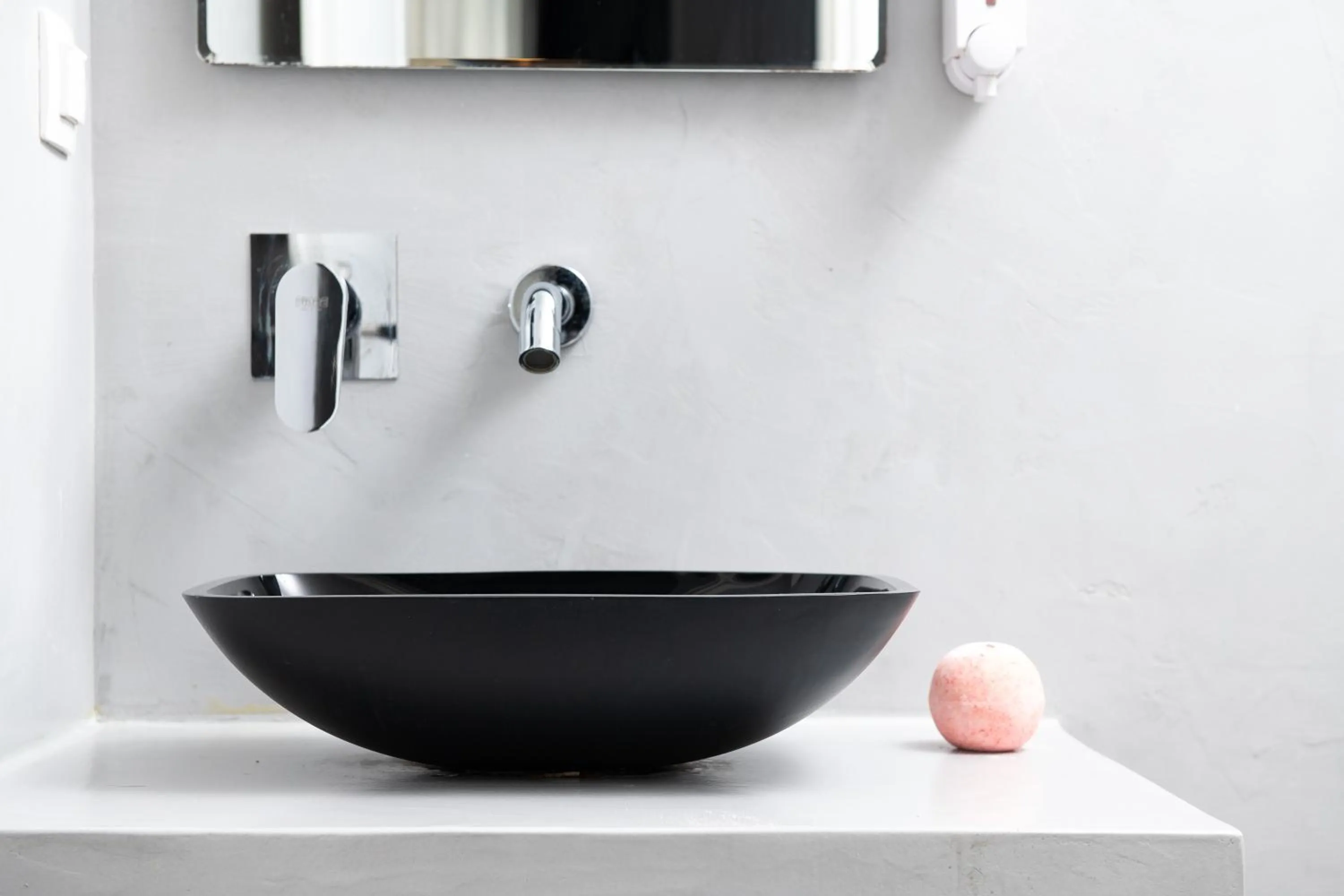 Bathroom in Enattica Monastiraki Living